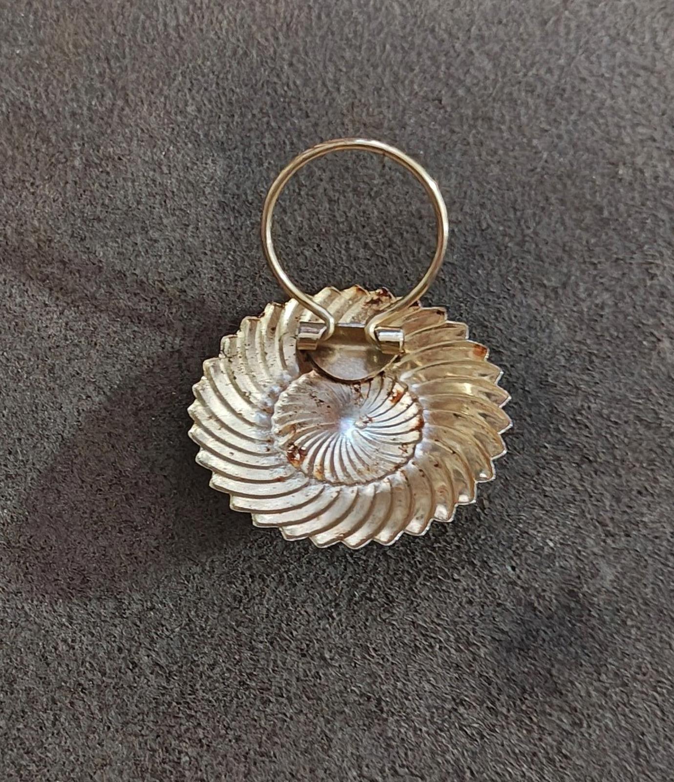 1980's Round Swirl & Black Lucite Resin Cabochon Scarf Clip