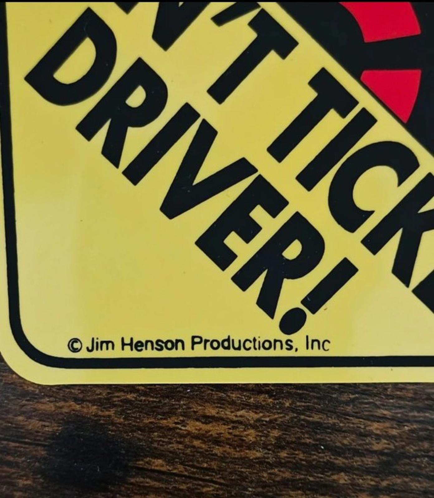 1997 Sesame Street Elmo "Don't Tickle Driver!" Car Window Sign With Suction Cup