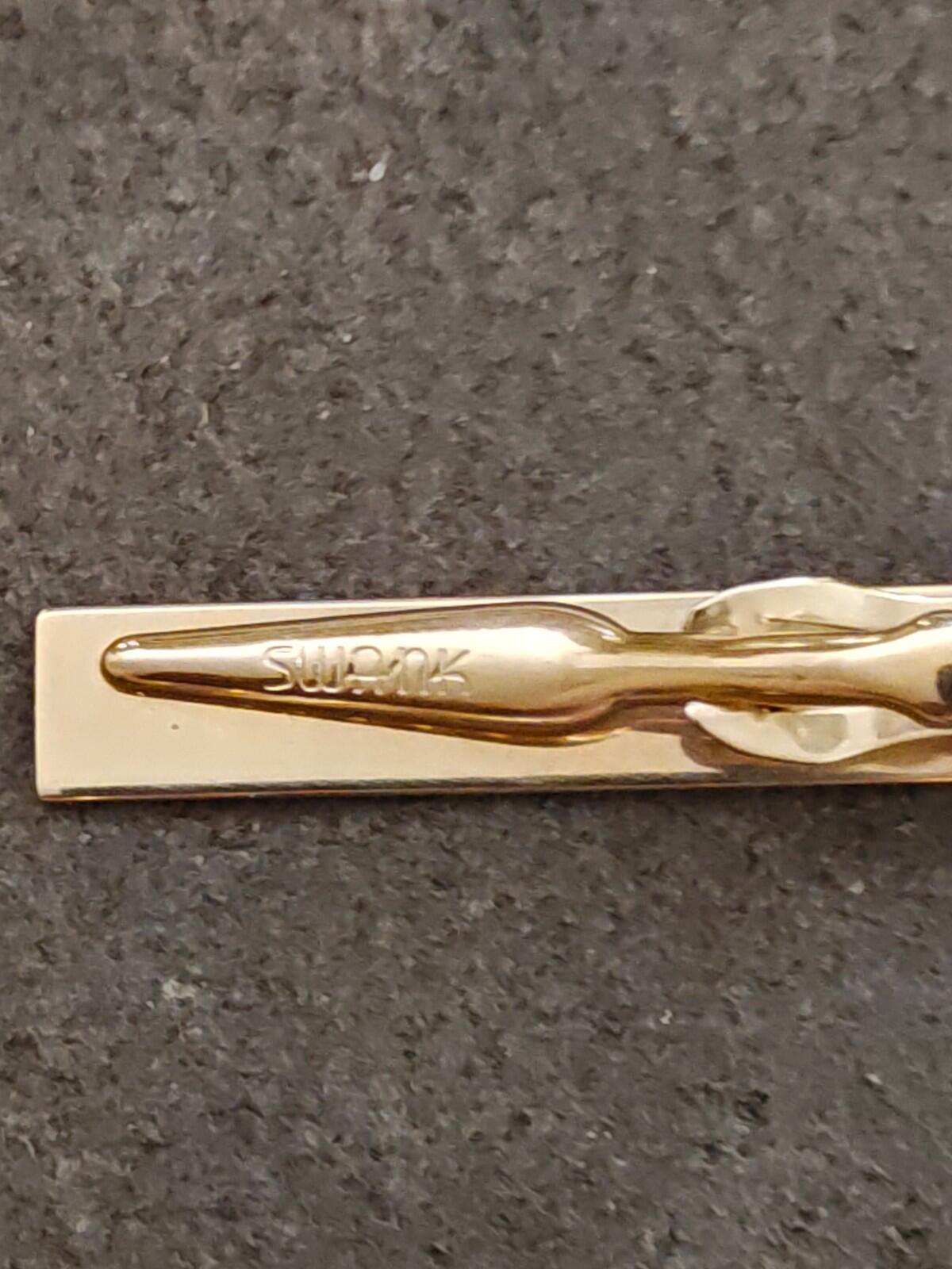 1960s Swank Lizard or Alligator Design Gold Tone Metal Cufflinks and Tie Bar Set