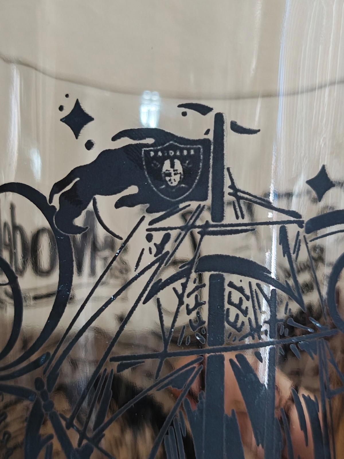 Modelo Especial Rare Limited Edition Graffiti Art Las Vegas Raiders Pint Glass.
