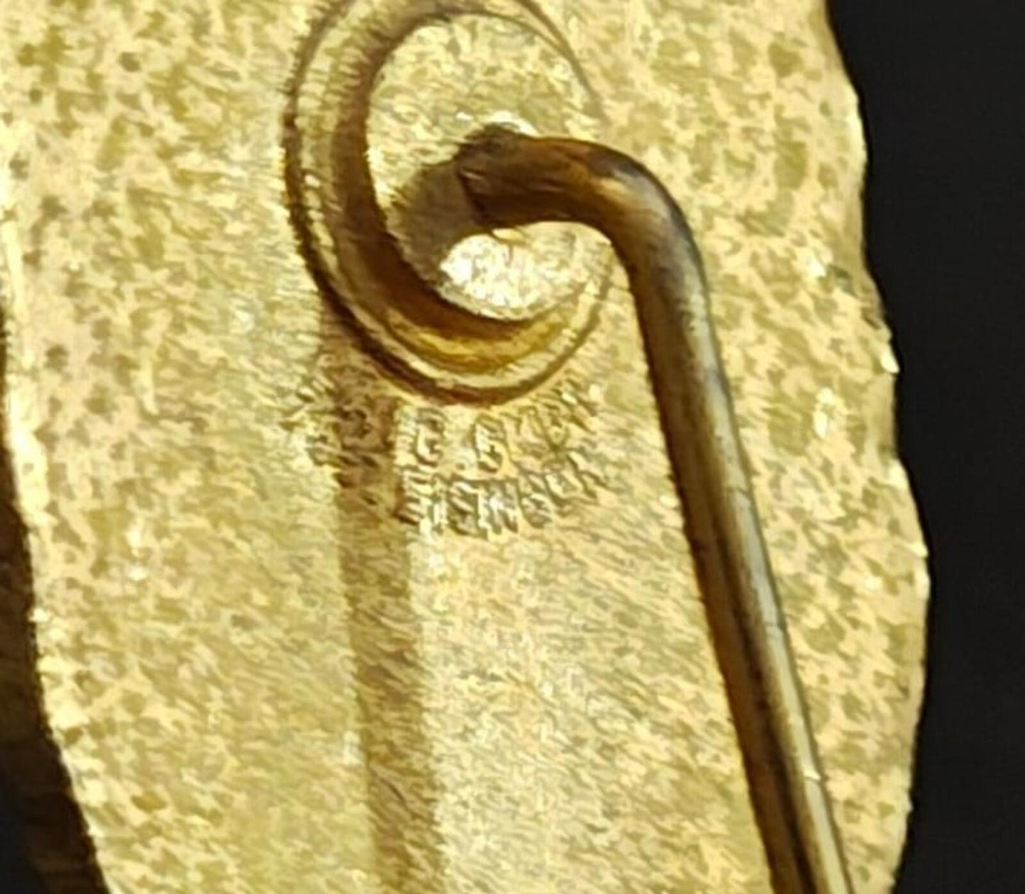 1960s International Federation of Popular Sports (IVV) Honorary Hiking Badge Pin