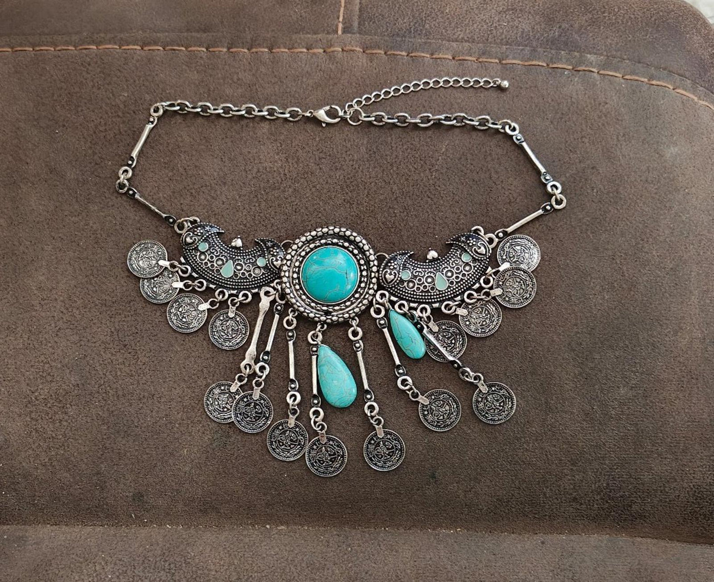 Vintage Style Silver Tone Boho Bib Style Statement Necklace