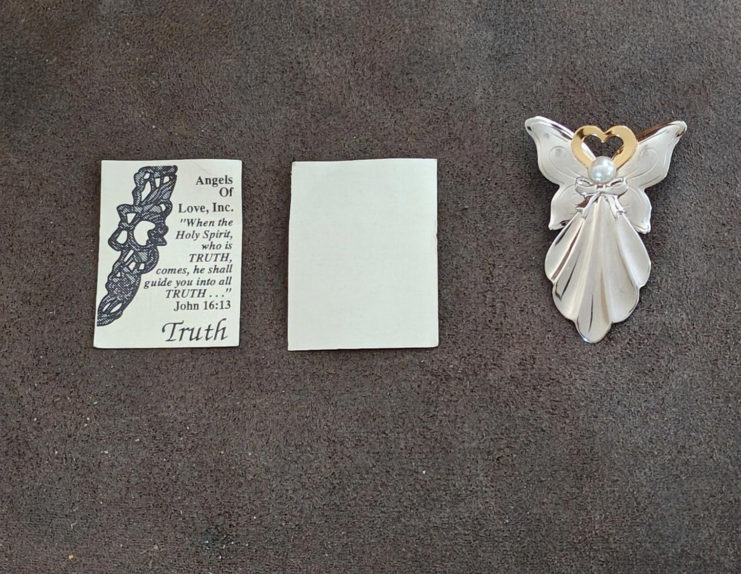 Pretty Vintage Signed Jane 1990s "Angel Of Love" Two-Tone Angel & Faux Pearl Pin