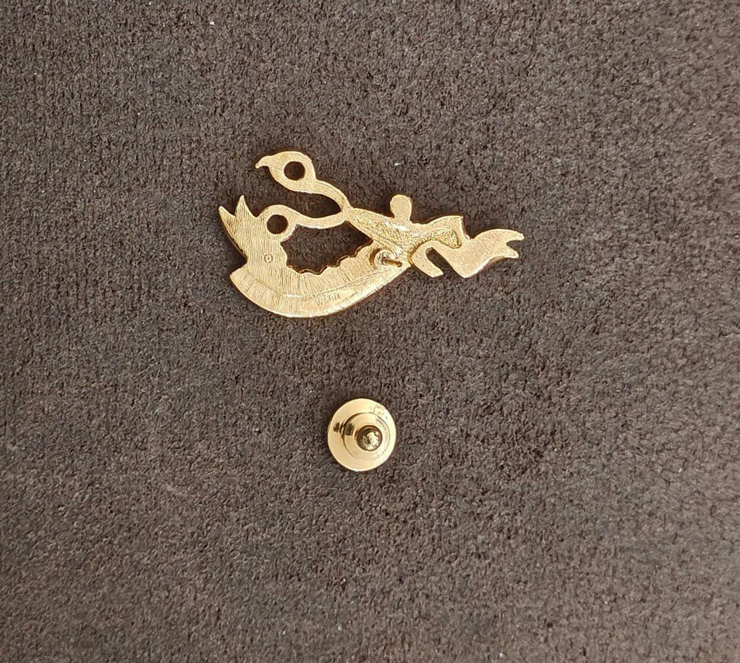 1980's Signed Avon #1 Hairdresser" Gold Tone With Clear Rhinestones Brooch