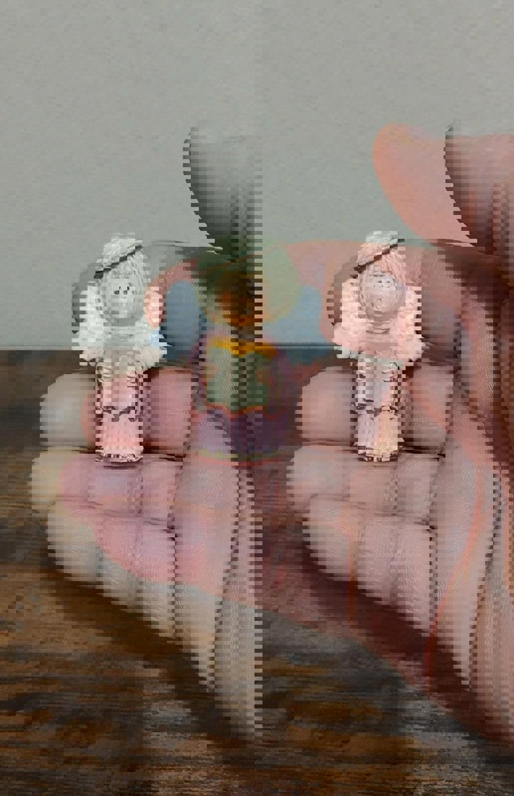 1975 Hallmark Angel Caroling Pin Brooch