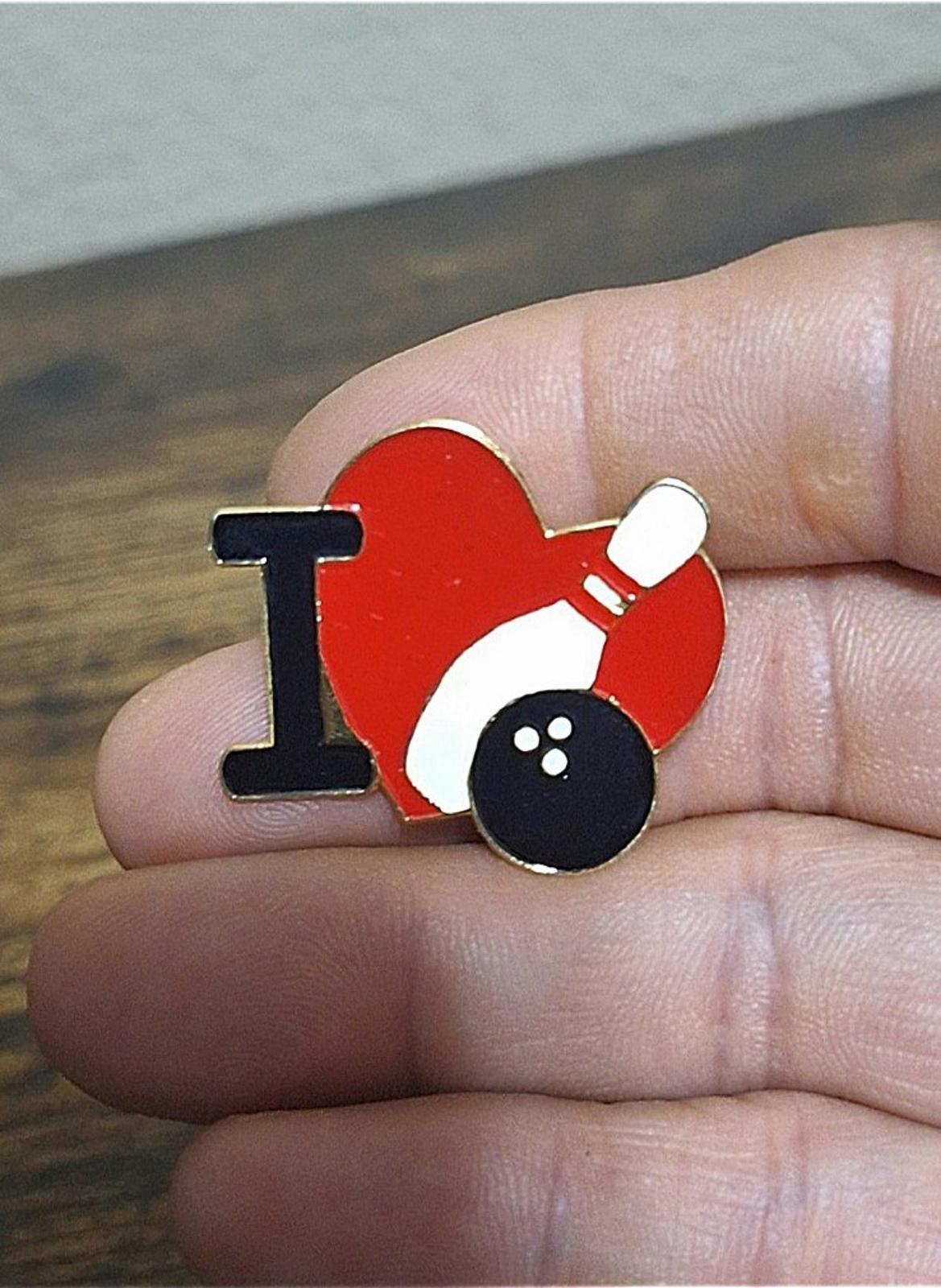 I Love Heart Bowling Gold Tone Enamel Pin.