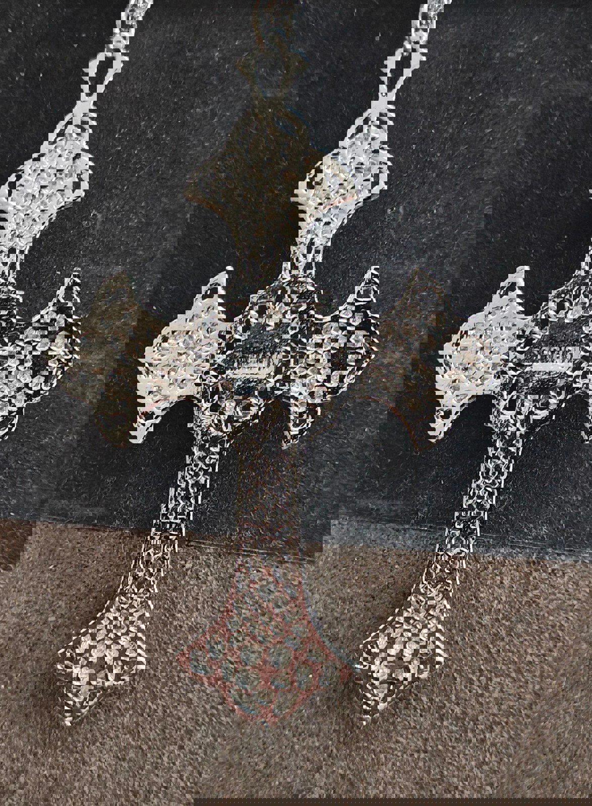 1974 Crusader Cross Sarah Coventry Pendant Necklace