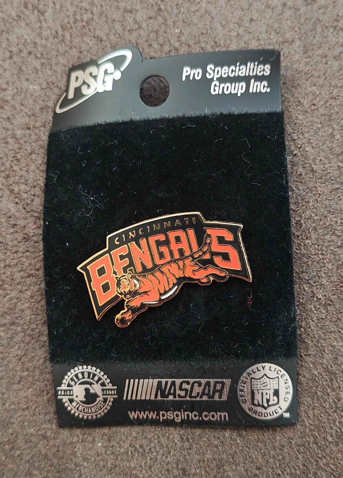 2001 Cincinnati Bengals Gold Tone Enamel Pin New