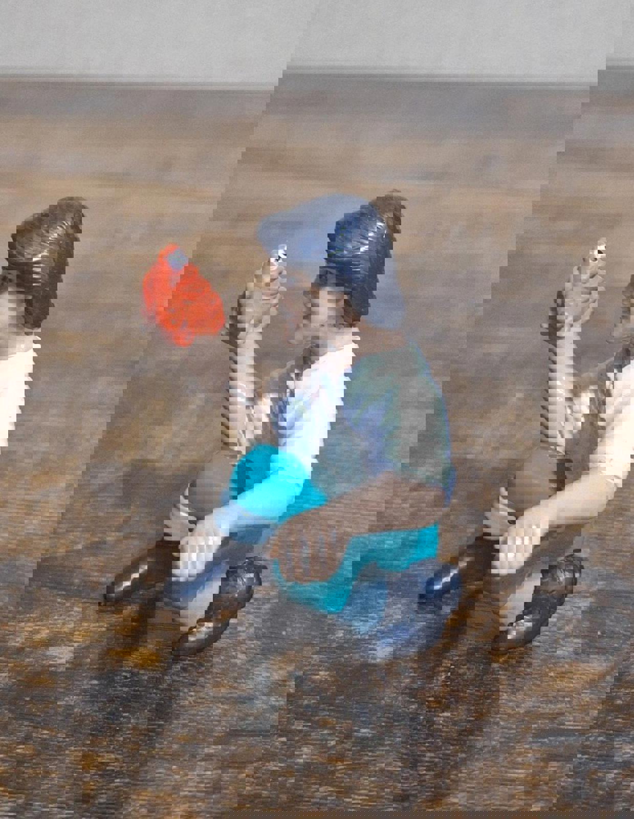 1989 Disney The Little Mermaid Prince Eric Holding Sebastian PVC