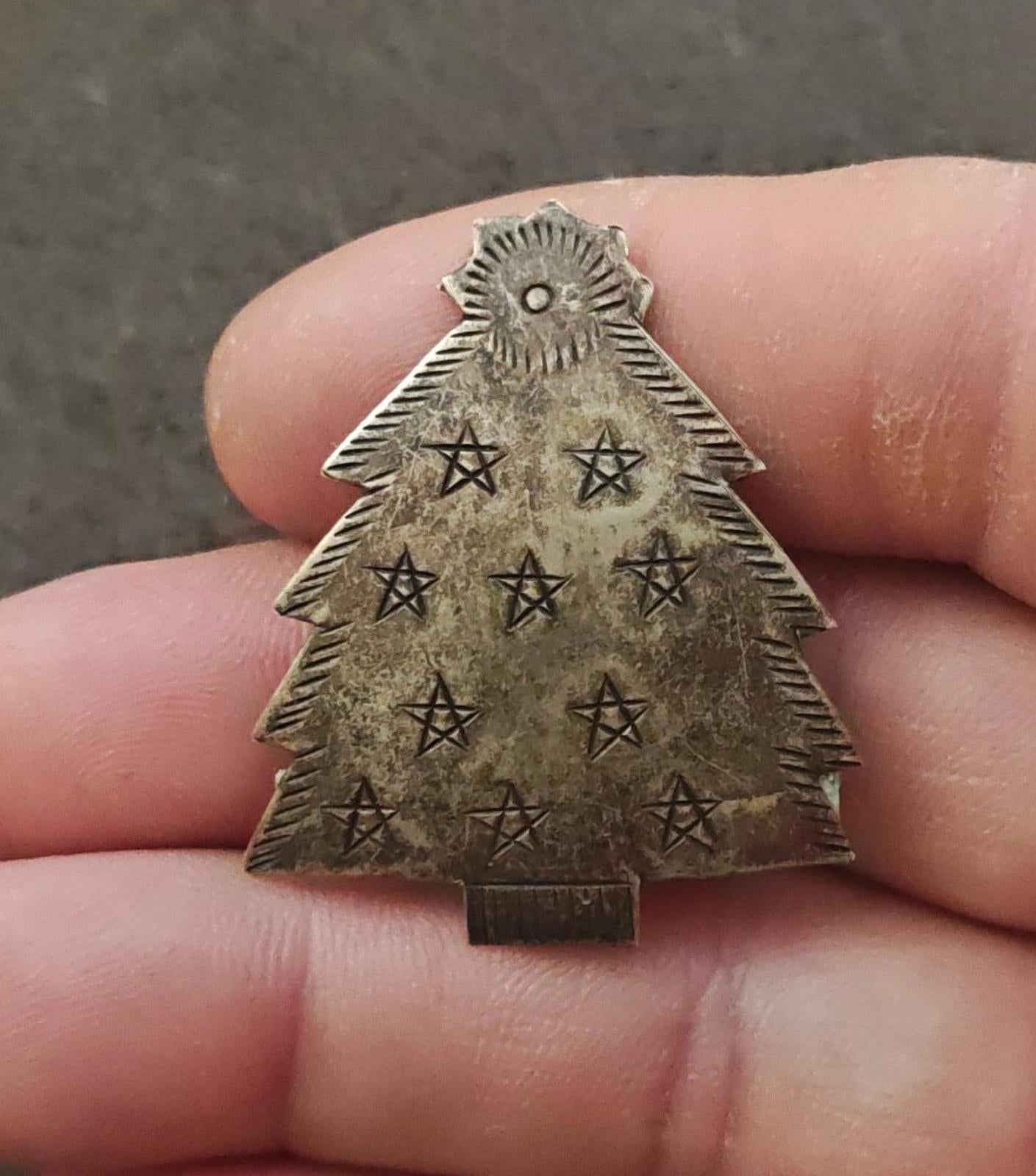 1970s Silver Tone Christmas Tree Brooch