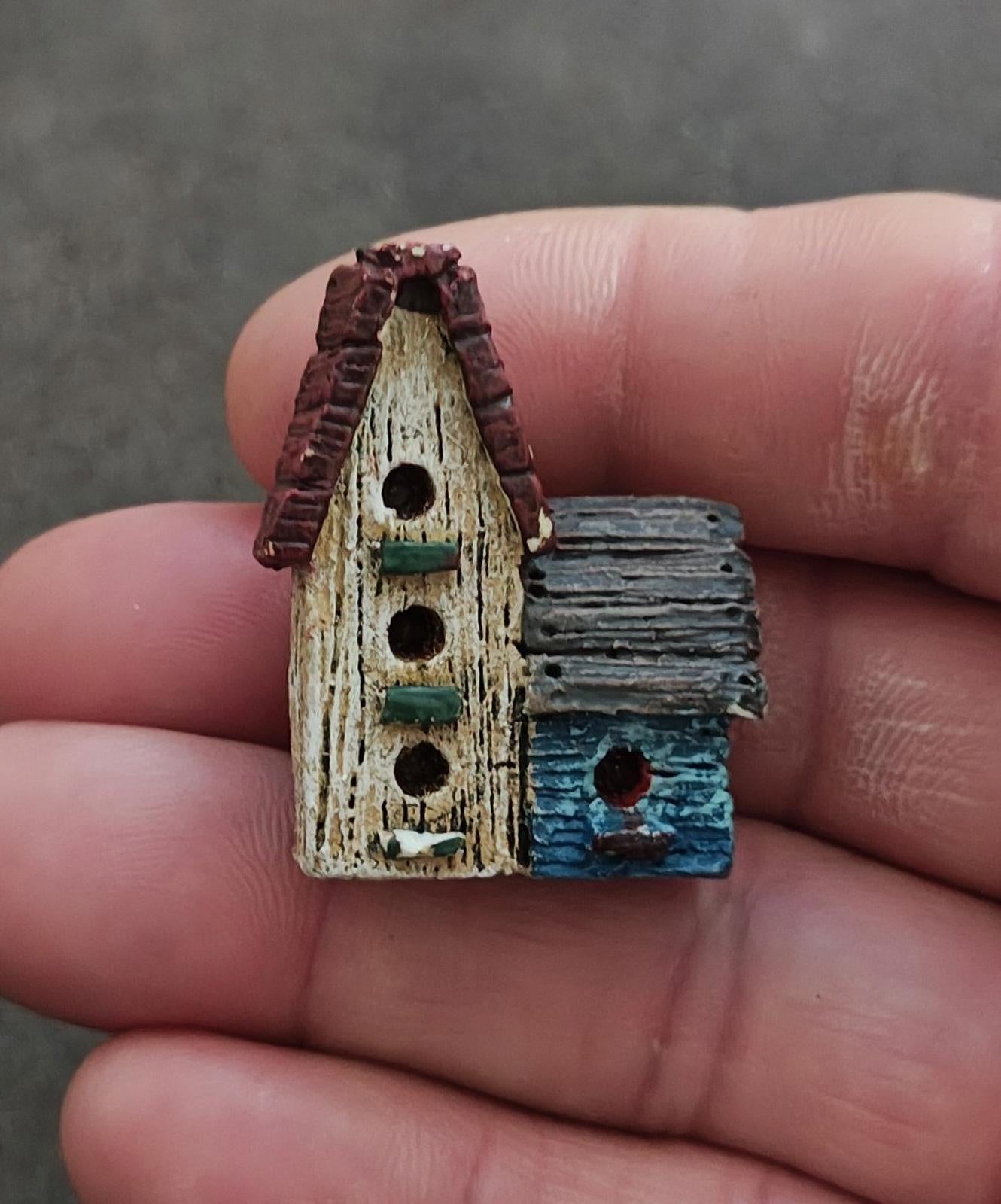 1980s Country Style 3D Birdhouse Resin Pin