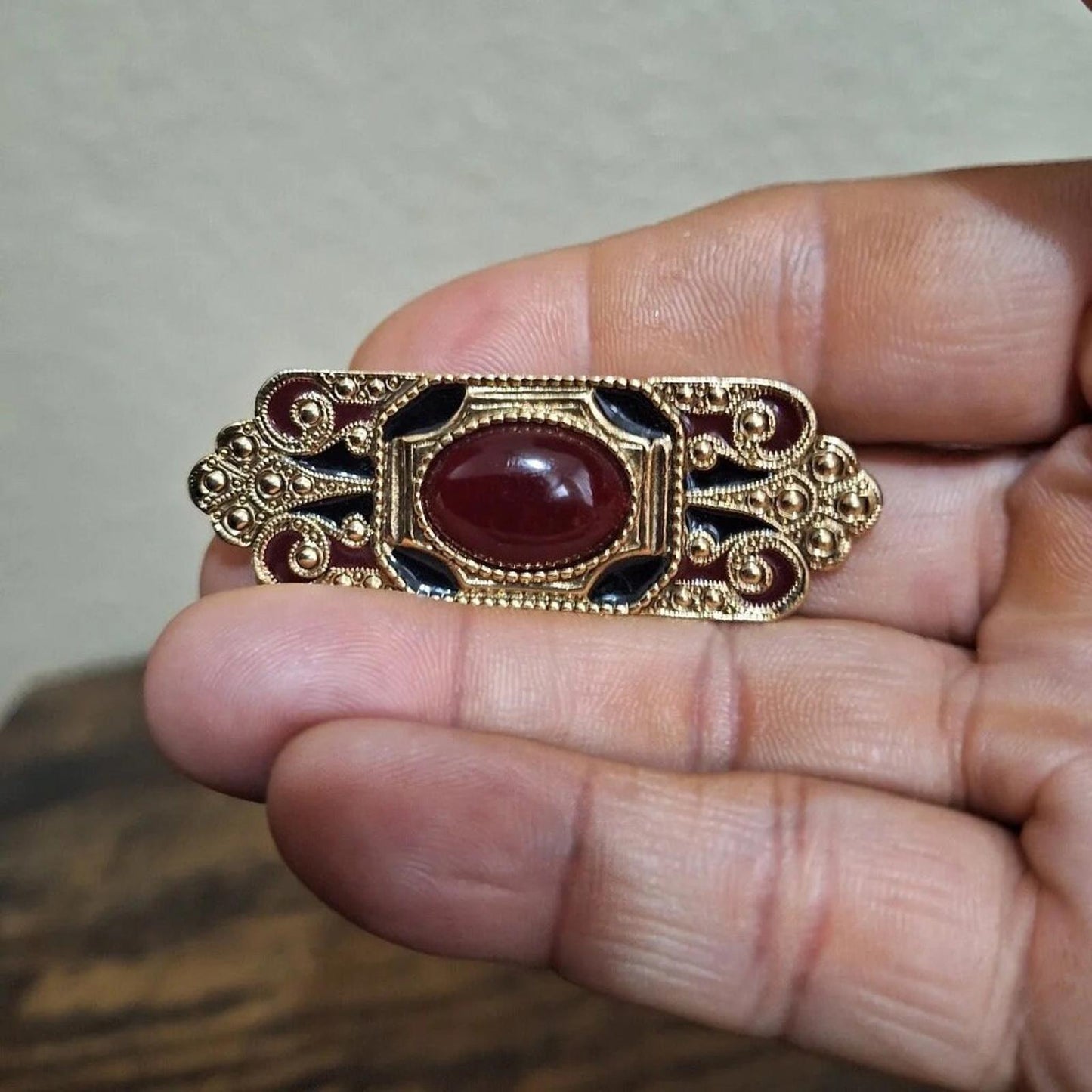 1928 Brand Gold Tone Red Lucite Cab Bar Brooch Pin