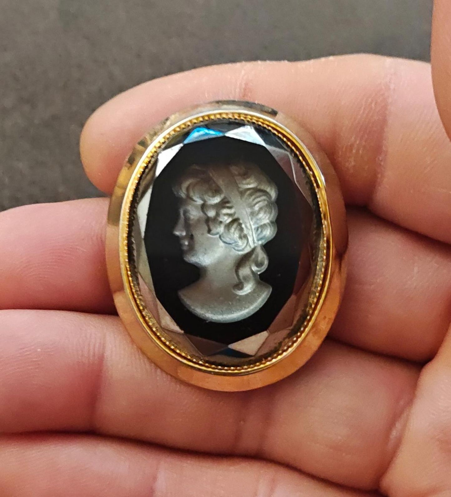 1950s Roman Revival Hematite Glass Reverse Intaglio Frosted Gold Tone Brooch