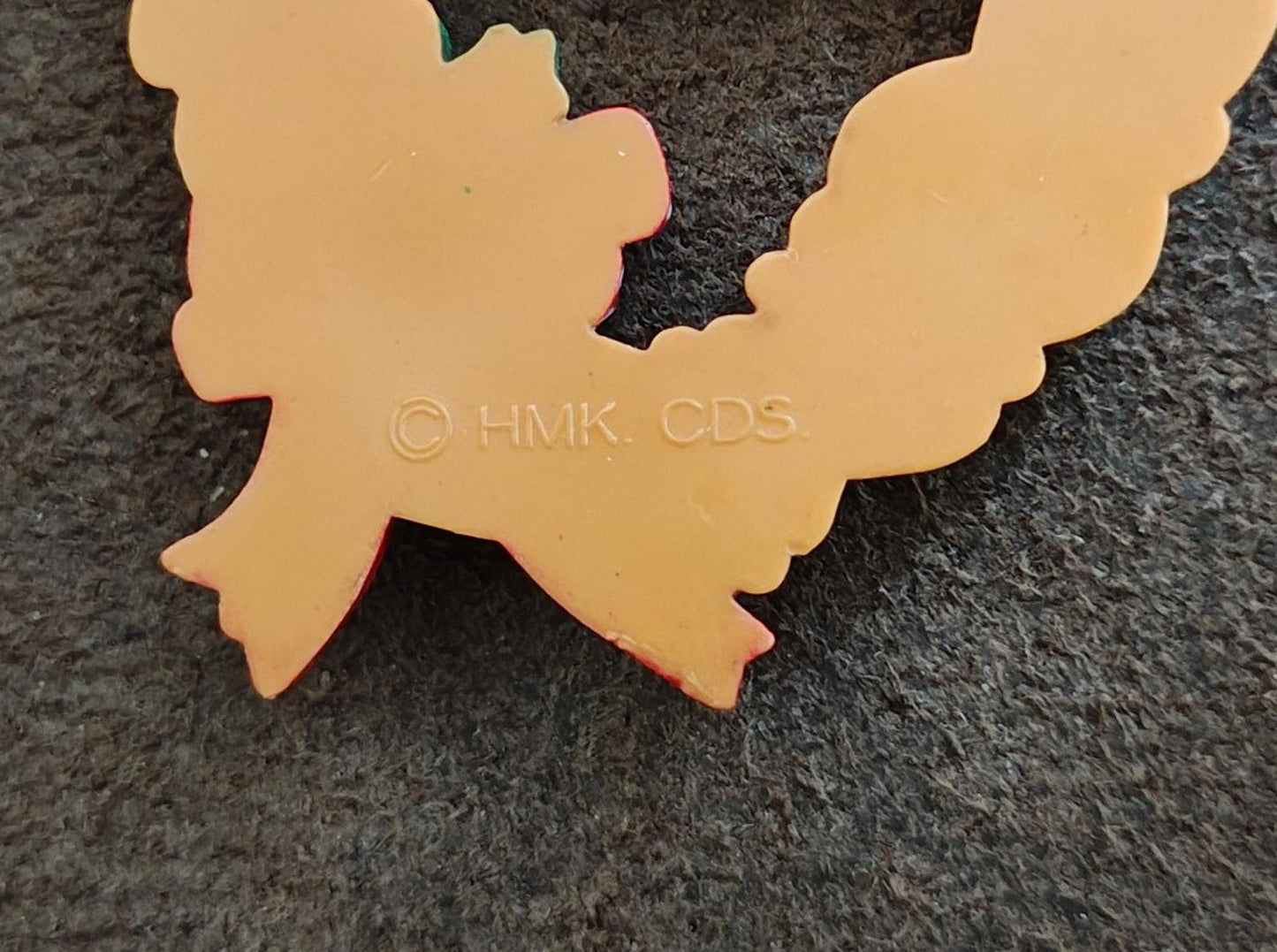 1980s Hallmark Plastic Heart-Shaped Christmas Wreath Brooch