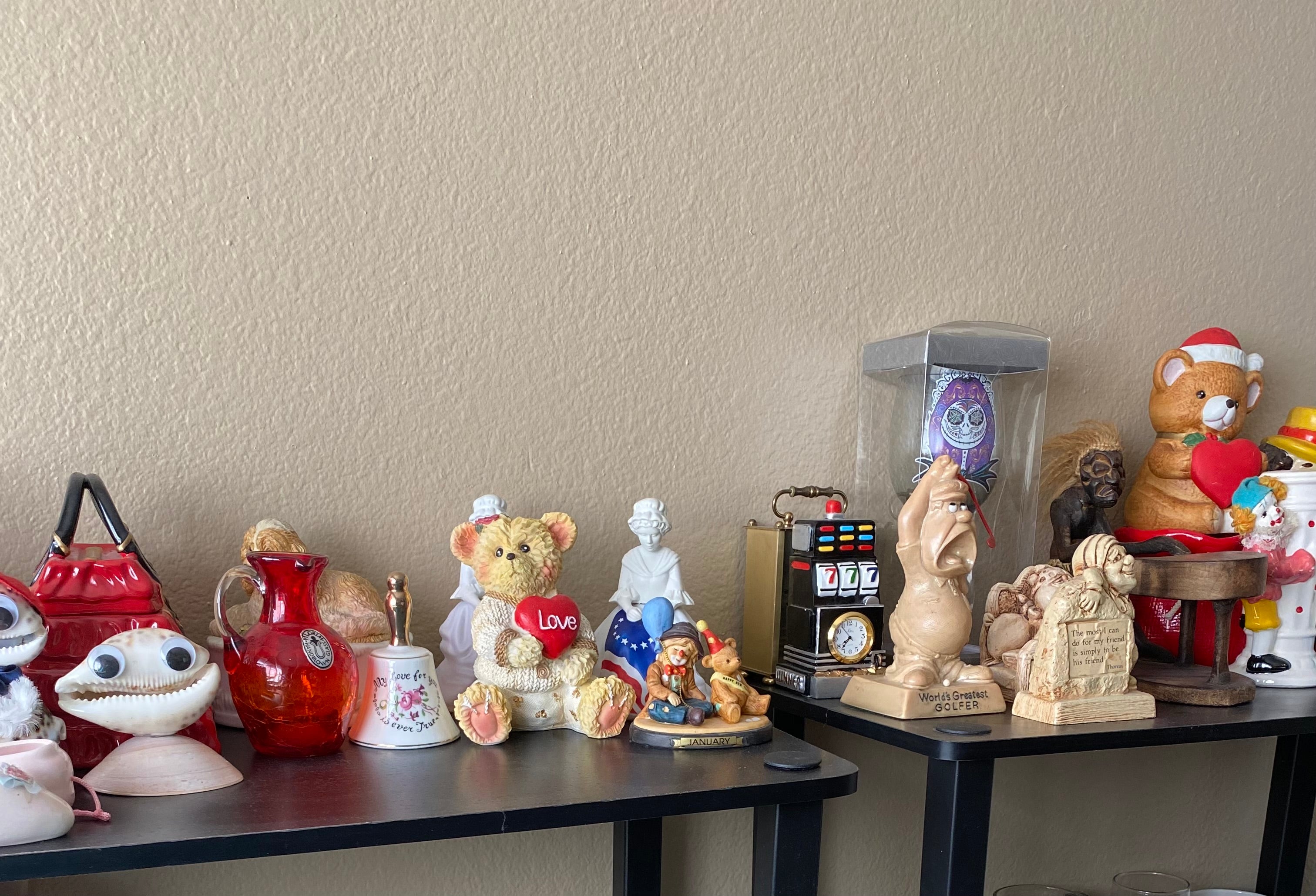 Vintage Collectibles & Novelties
