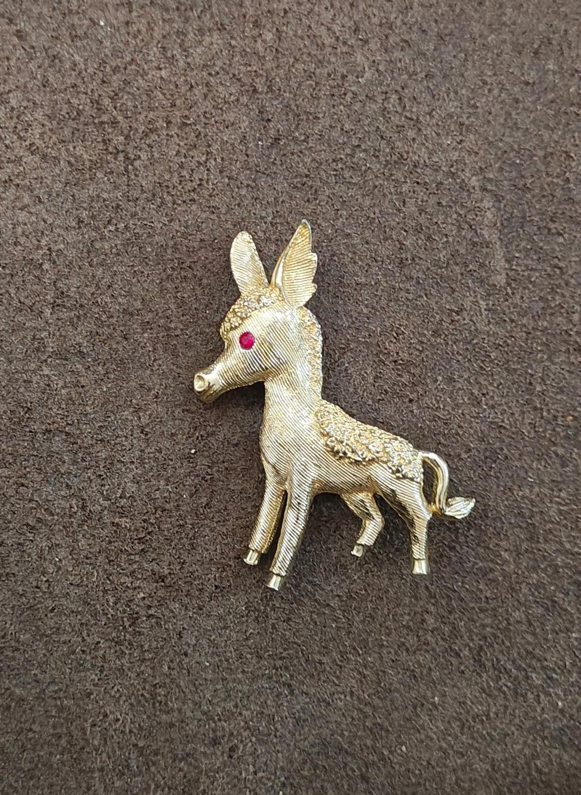 1950s/60s Vintage Gold Tone Donkey With Red Eye Rhinestone Brooch Pin