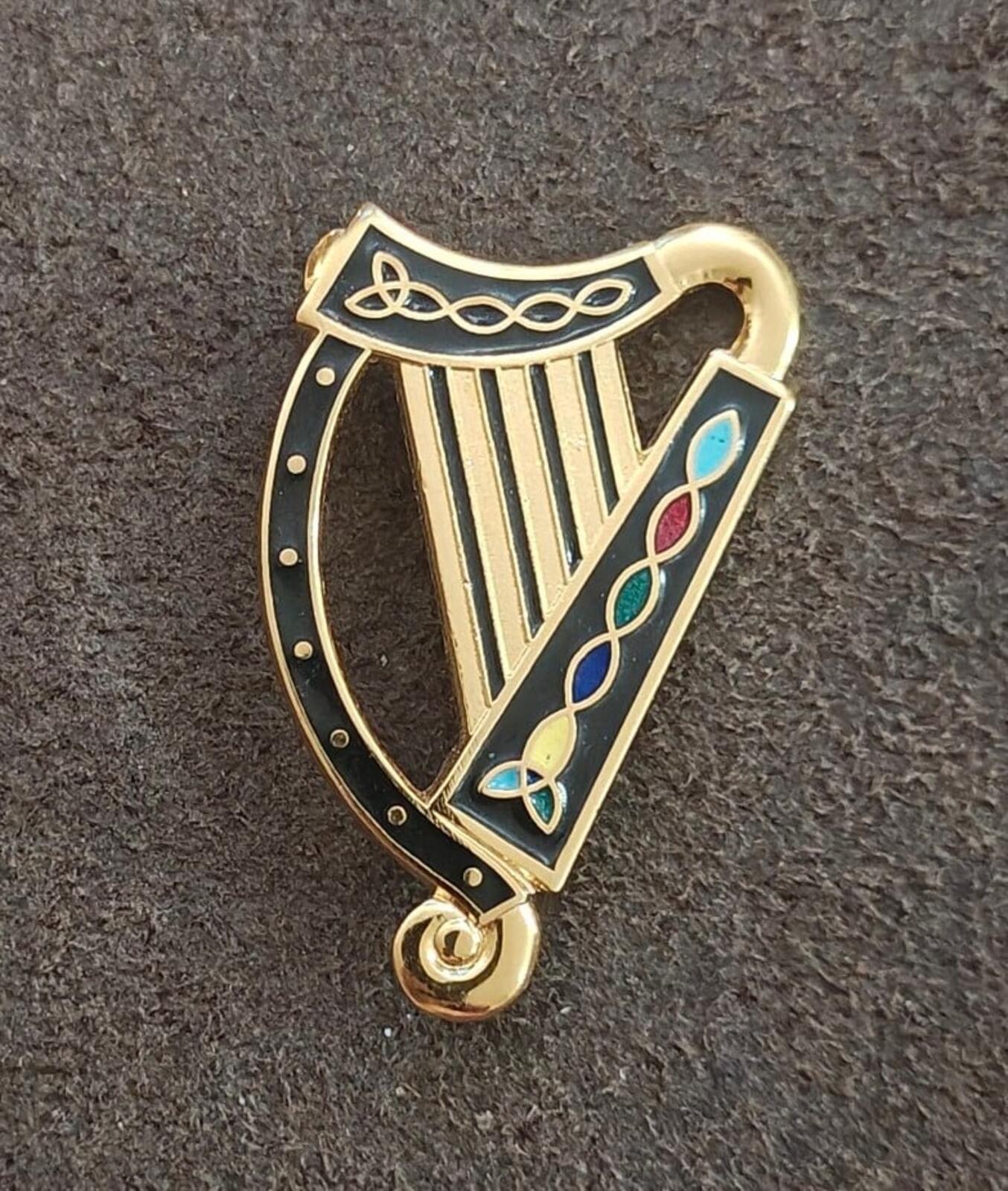 1980s Gold Tone With Black Enamel Irish Celtic Harp