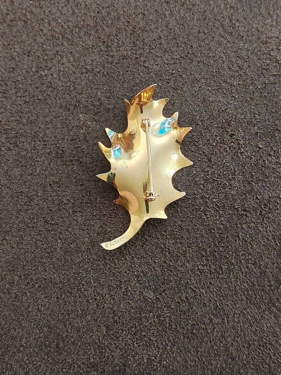 1980s Signed Cerrrito Holly Leaf Holiday Gold Tone Brooch