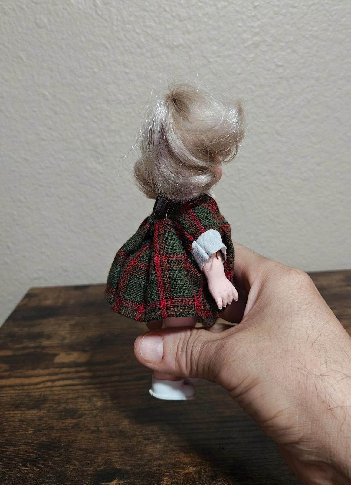 1981 Vintage Playmates Billie Tiara Doll Made In Hong Kong