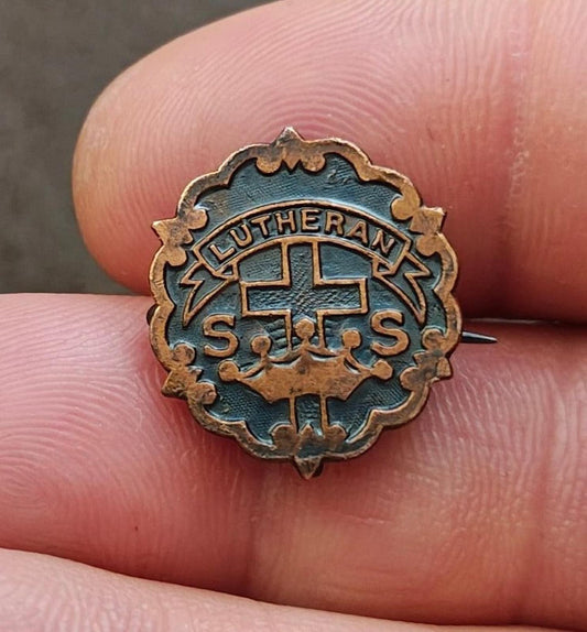 1940s/50s Lutheran Sunday School Bronze Pin