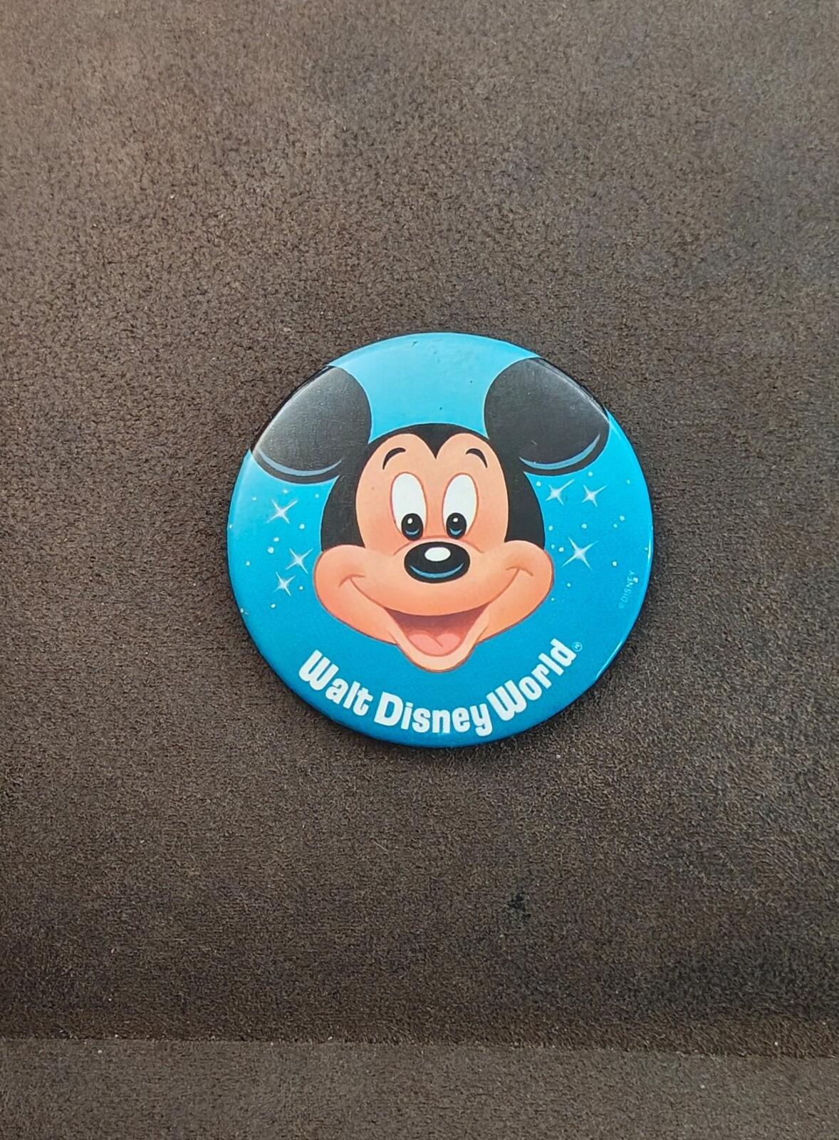 1980s Walt Disney World Mickey Mouse Blue Pinback/Pinbutton