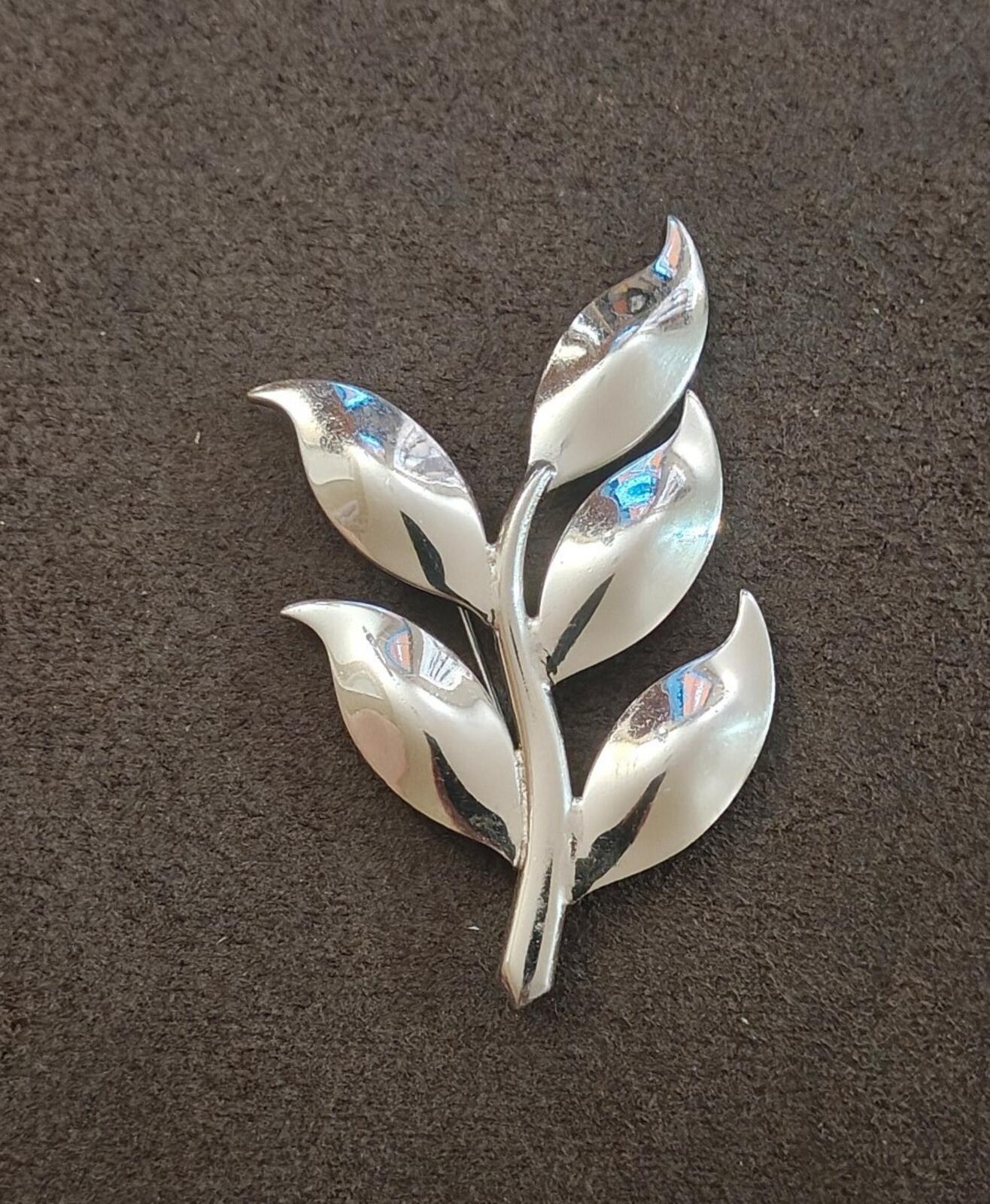 1960s Signed Monet Silver Tone  Modernist Stylized Leaf Brooch