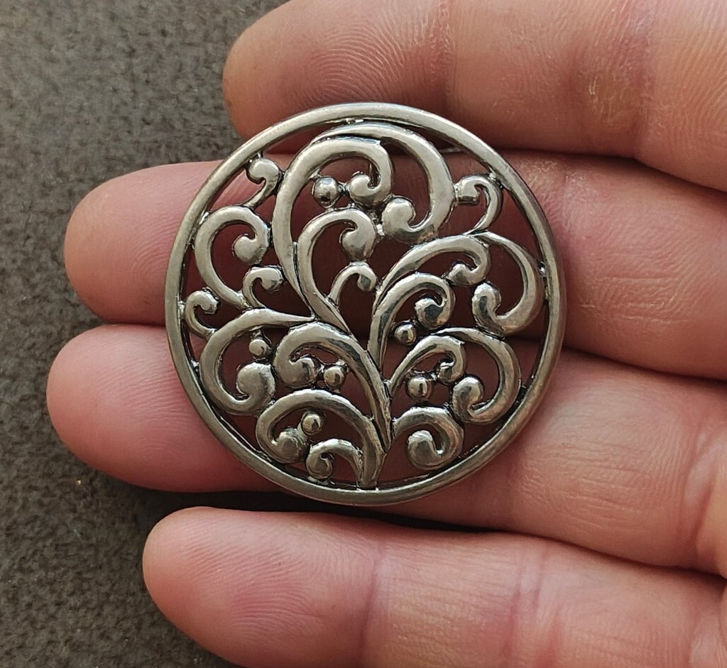1980s/90s Round Silver Tone Filigree Scroll Pendant