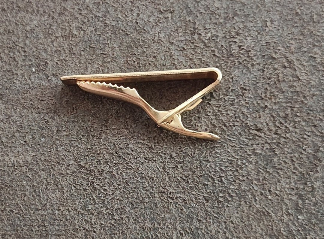 1950s/60s Gold Tone Etched Tie Bar Clip