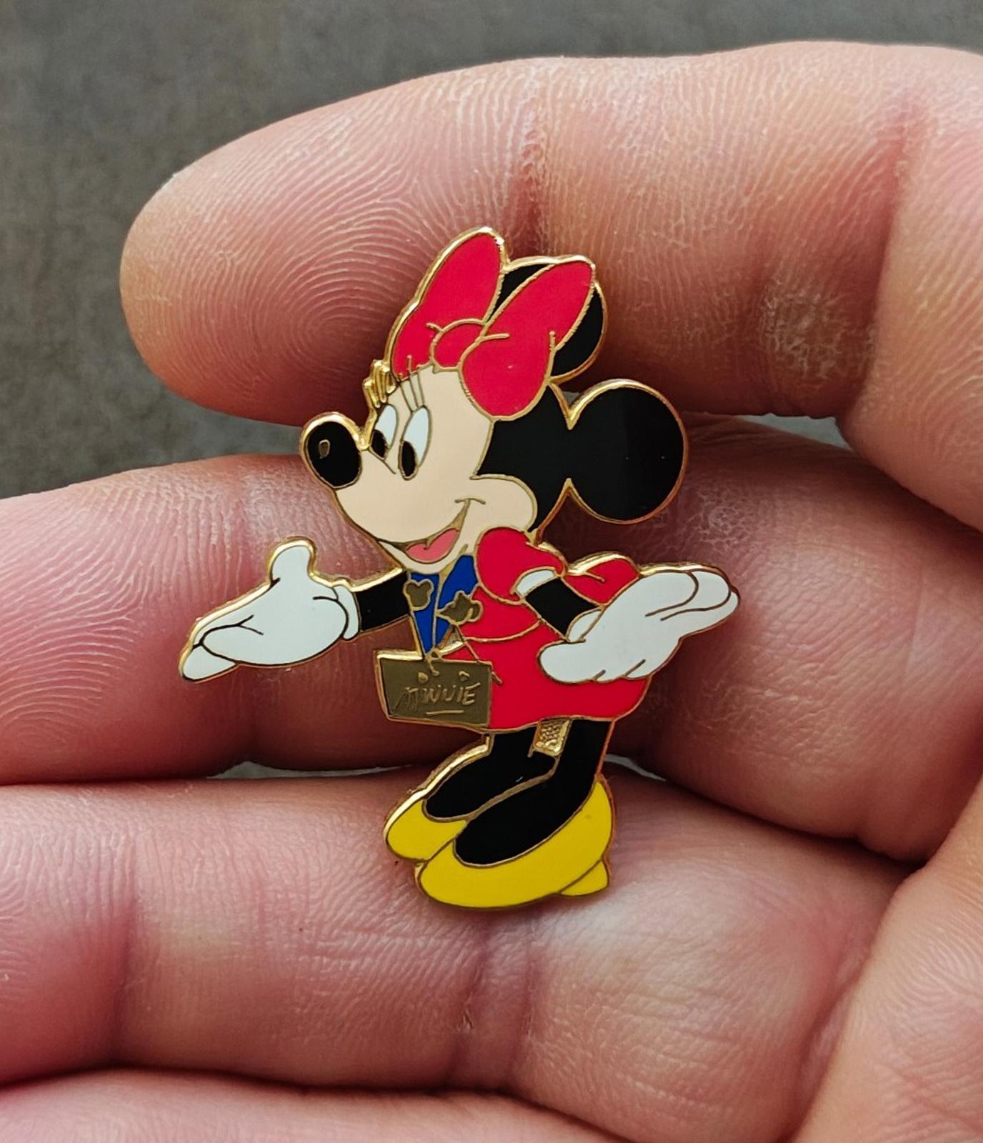 2001 Retired Minnie Mouse Trading Starter Set Gold Tone Enamel Pin