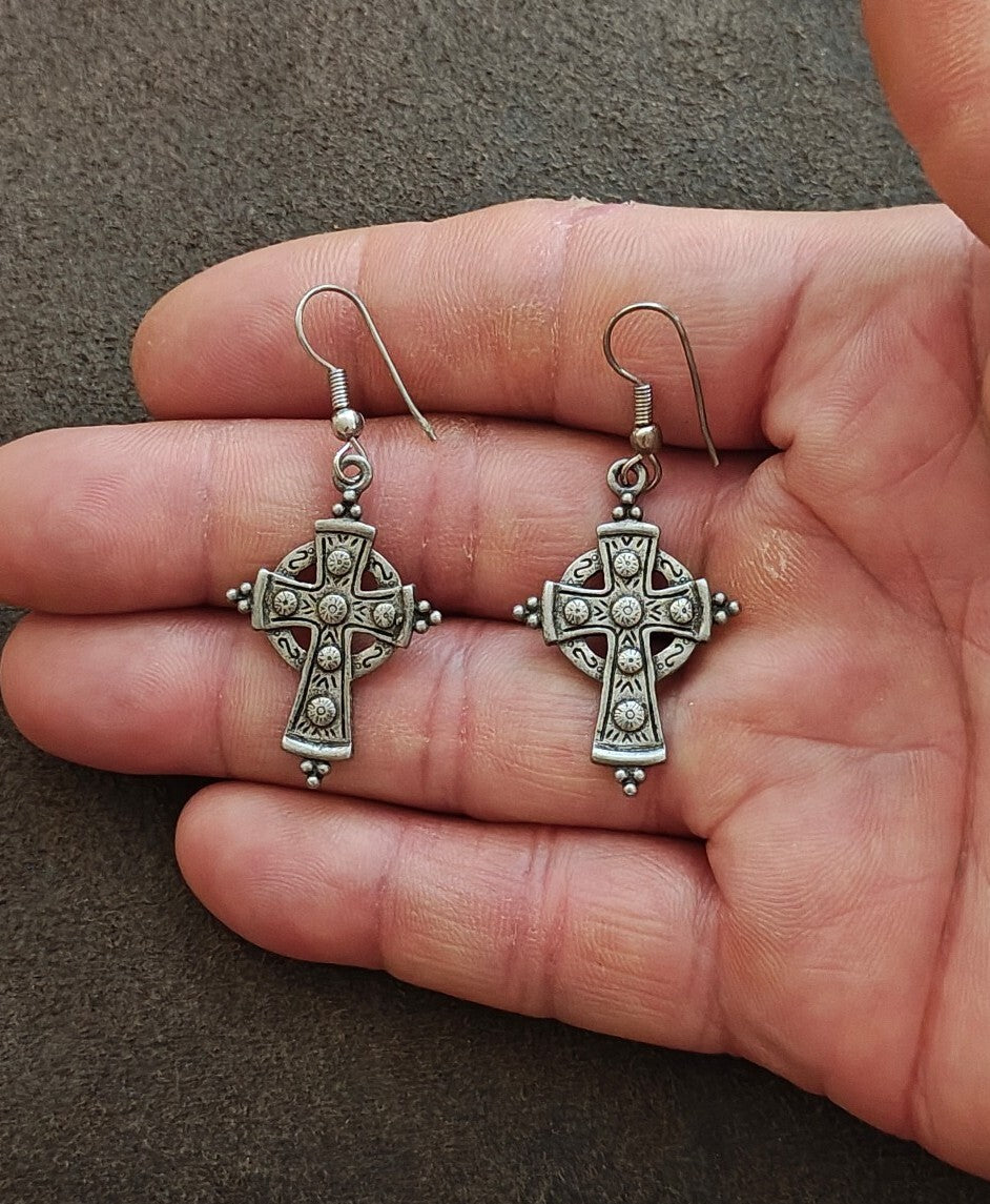 1970s/80s Signed JJ Antiqued Pewter Celtic Cross Dangle Earrings.