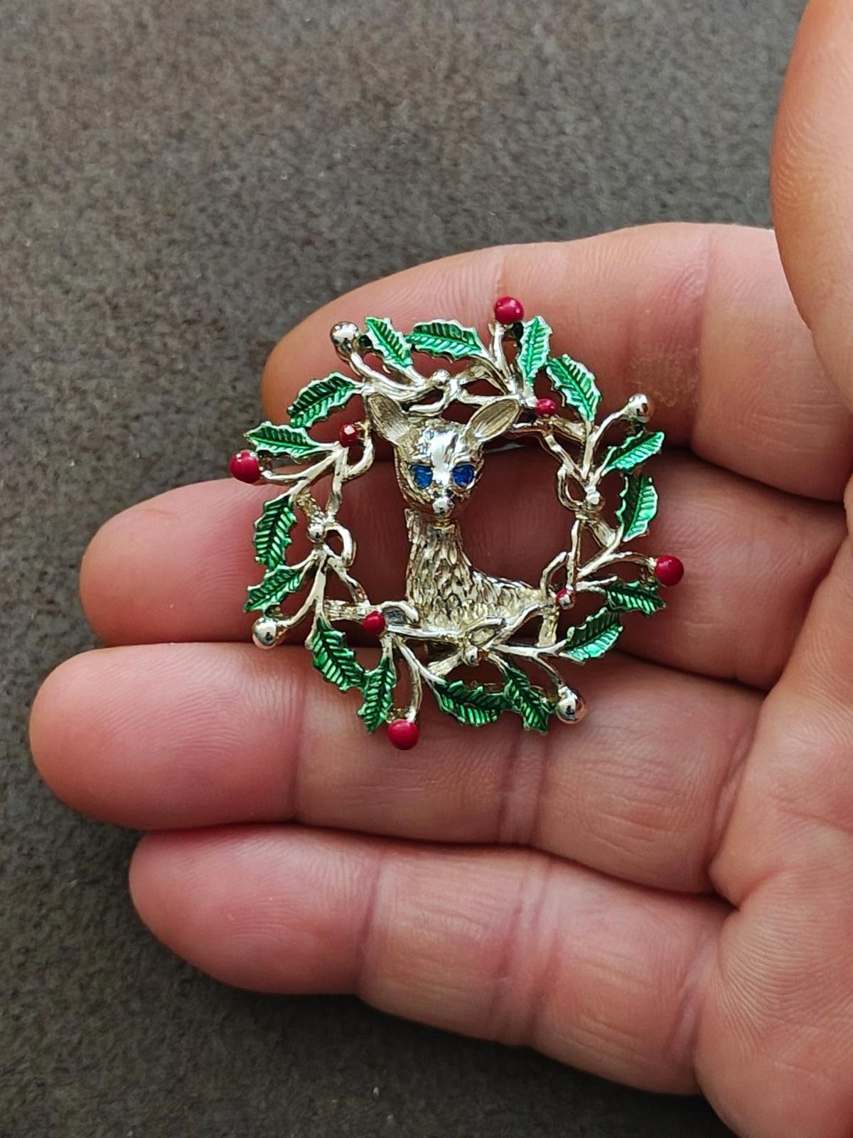 1960s Signed Gerry's Reindeer In a Holly Wreath Gold Tone Enamel Brooch