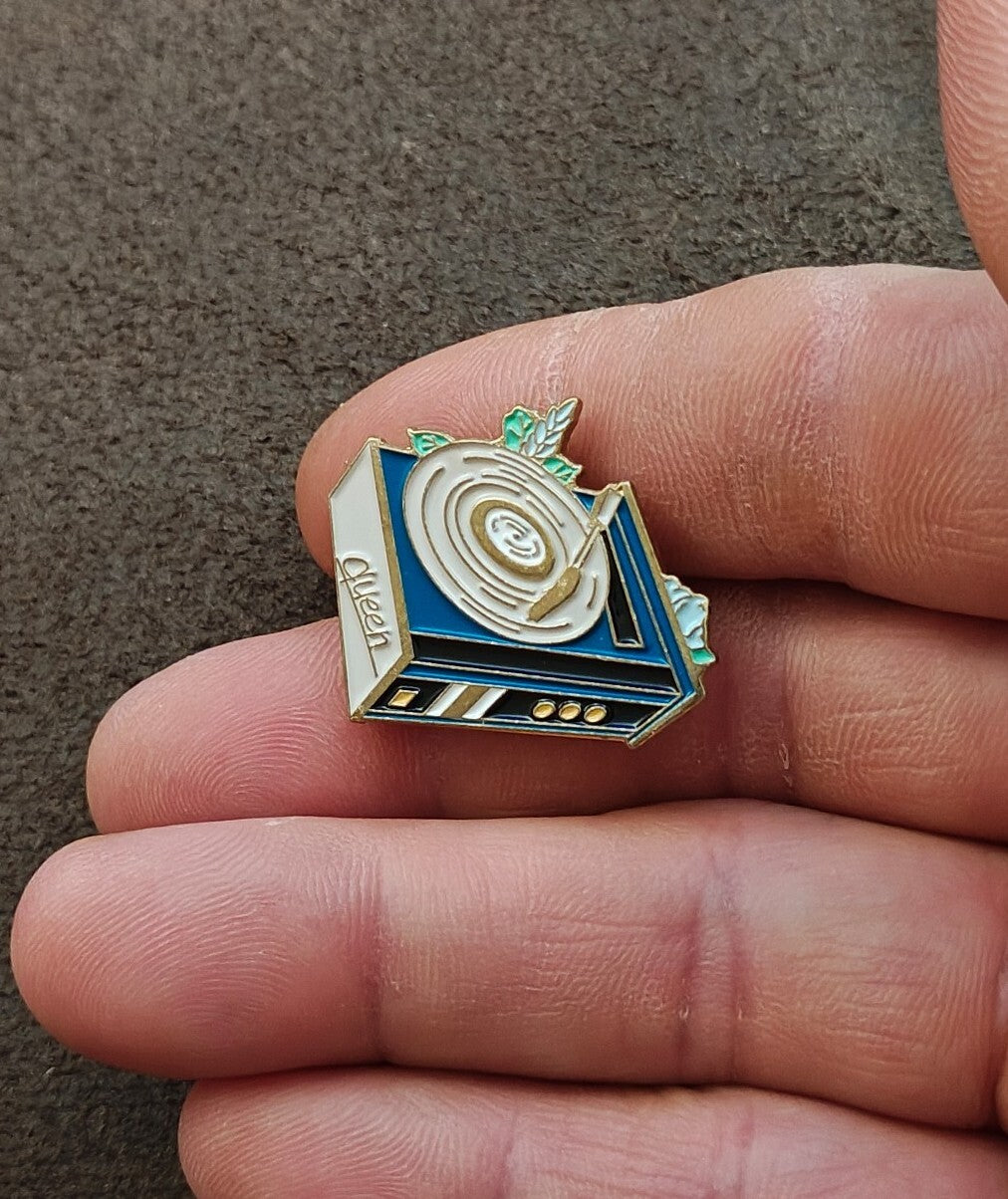 Retro Record Player Gold Tone Enamel Pin