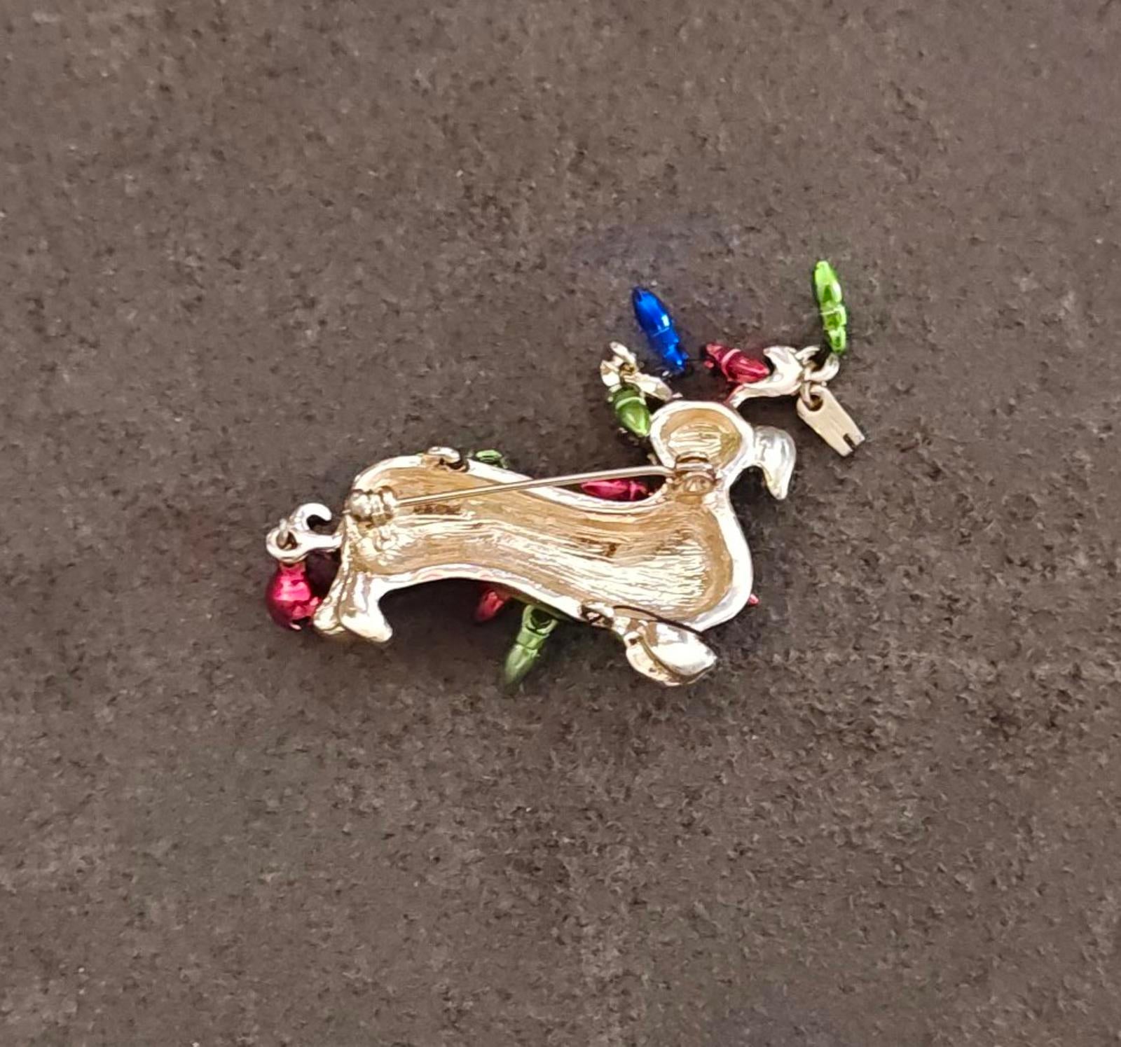 Dachshund dog enamel brooch back with gold safety pin clasp and bead antlers