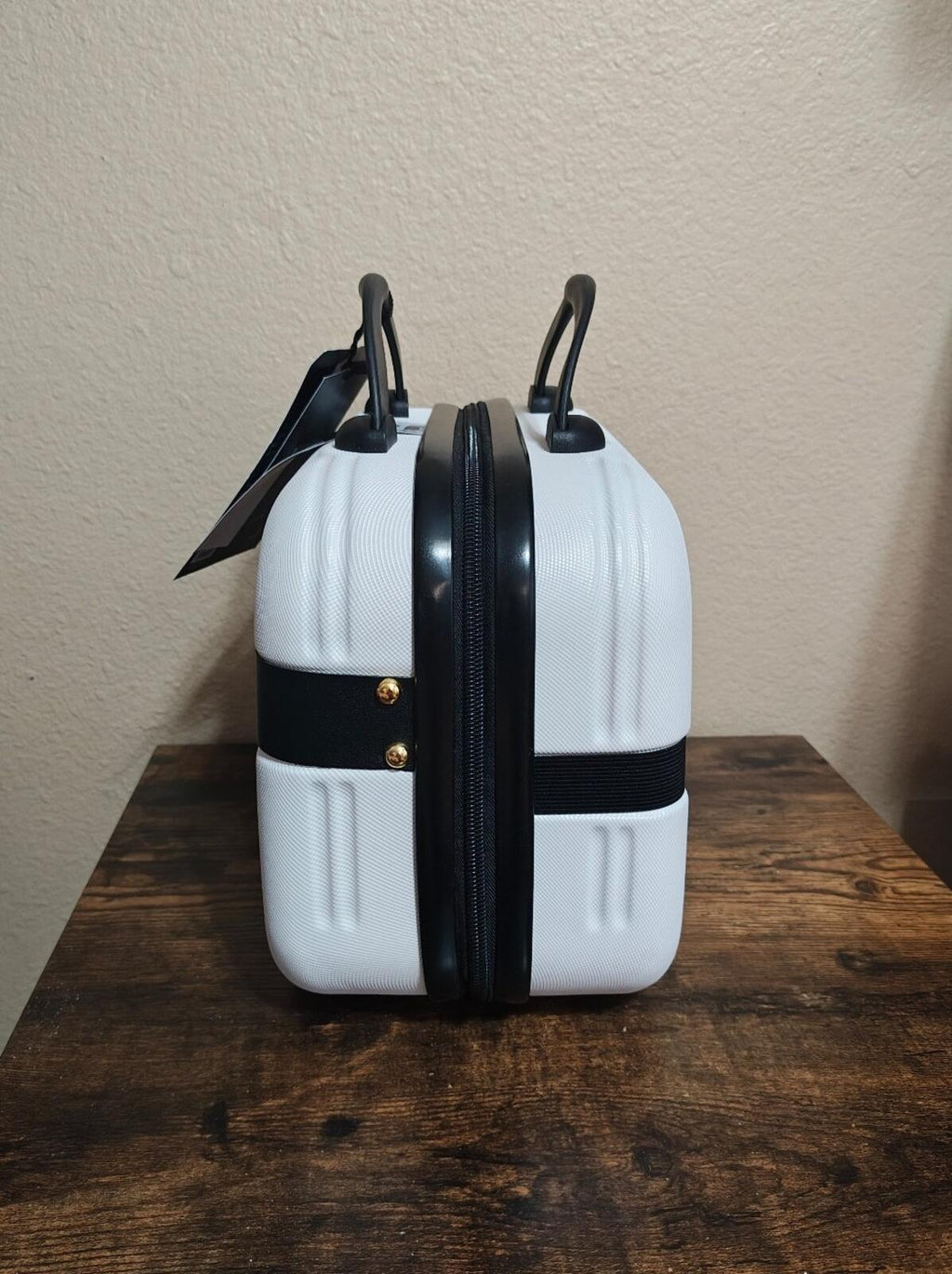 Benóss Milan 12" Tote Bag NWT