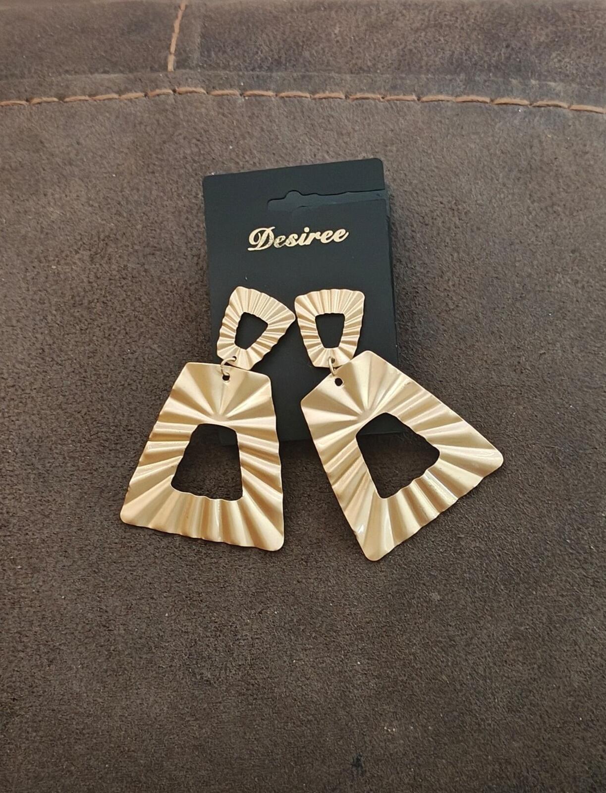 Gold Tone Desiree Brand Hammered Textured Statement Earrings New