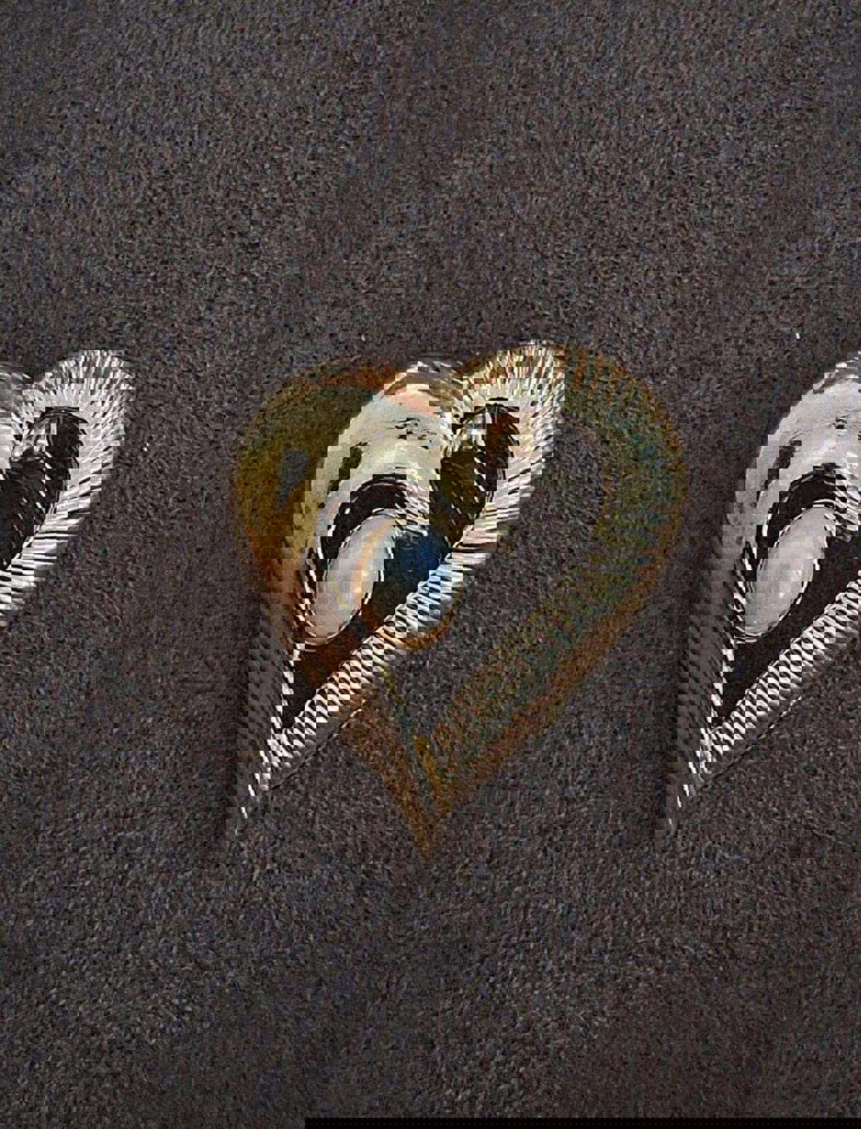 1990's Shiny Gold Tone With Faux Pearl Heart Shaped Hinged Scarf Clip