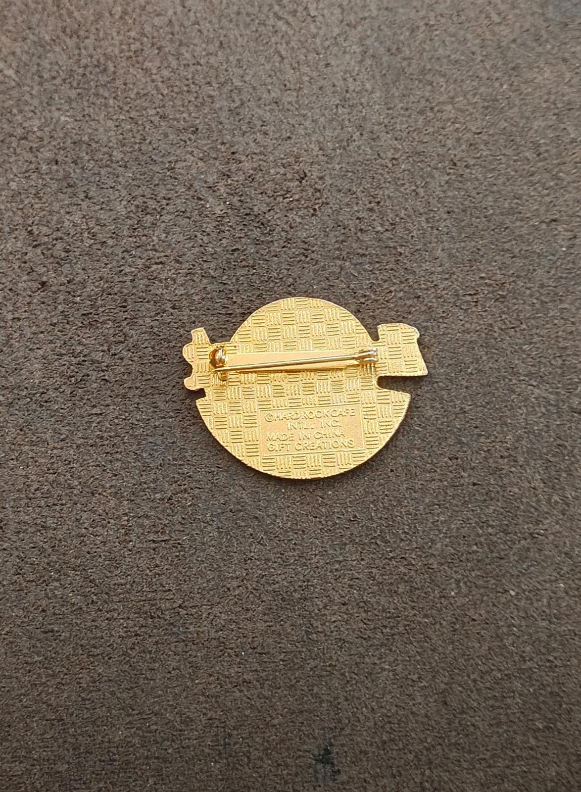 1990s Hard Rock Cafe Orlando Gold Tone Enamel Pin