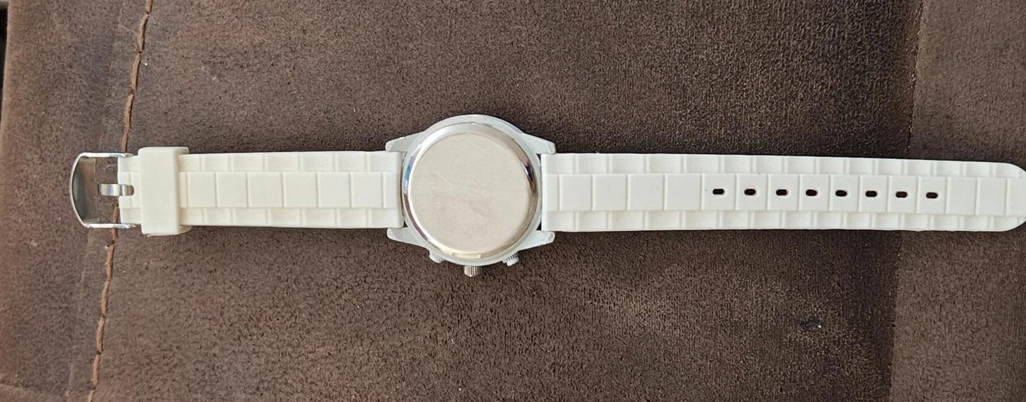 Geneva Beige Dial White Rim Silicone Band Women's Quartz Watch
