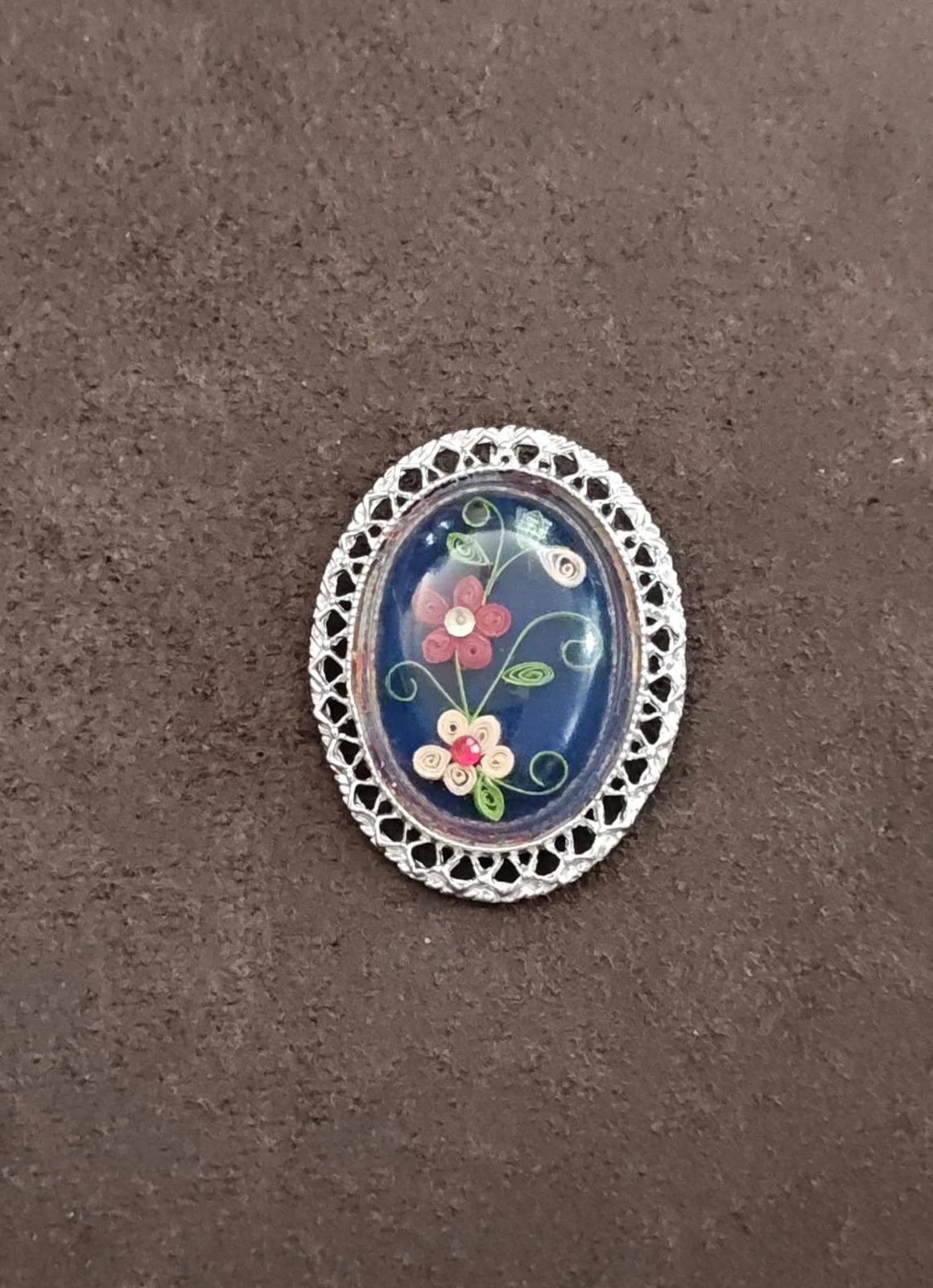 Vintage Style Quilled or Paper Scrolled Flowers Silver Tone Brooch Pendant