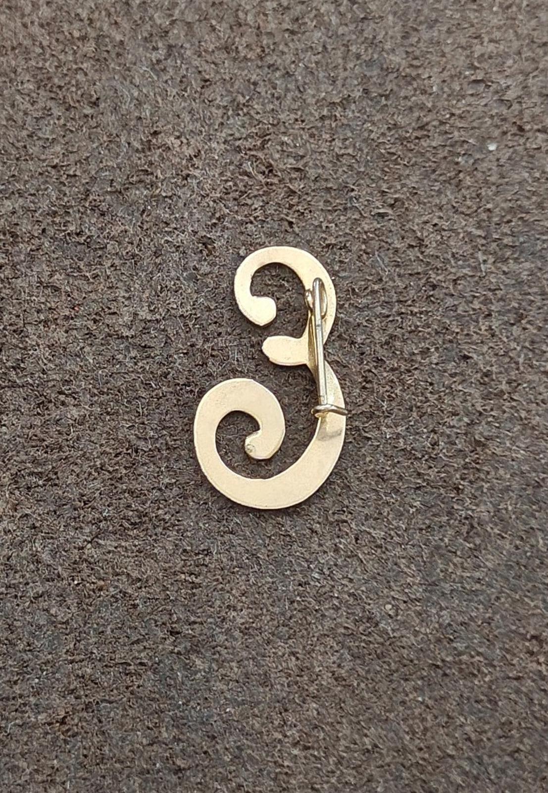 1980s Gold Tone Monogram Letter Initial "E" Pin/Brooch