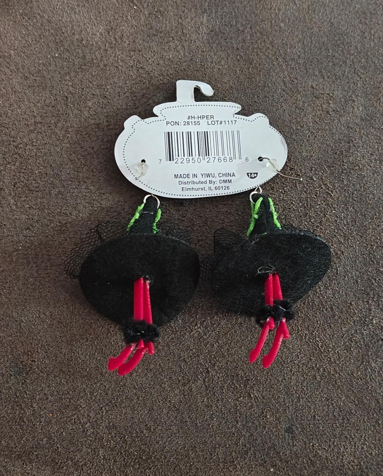 Hocus Pocus Witch Hat Hook Earrings NWT