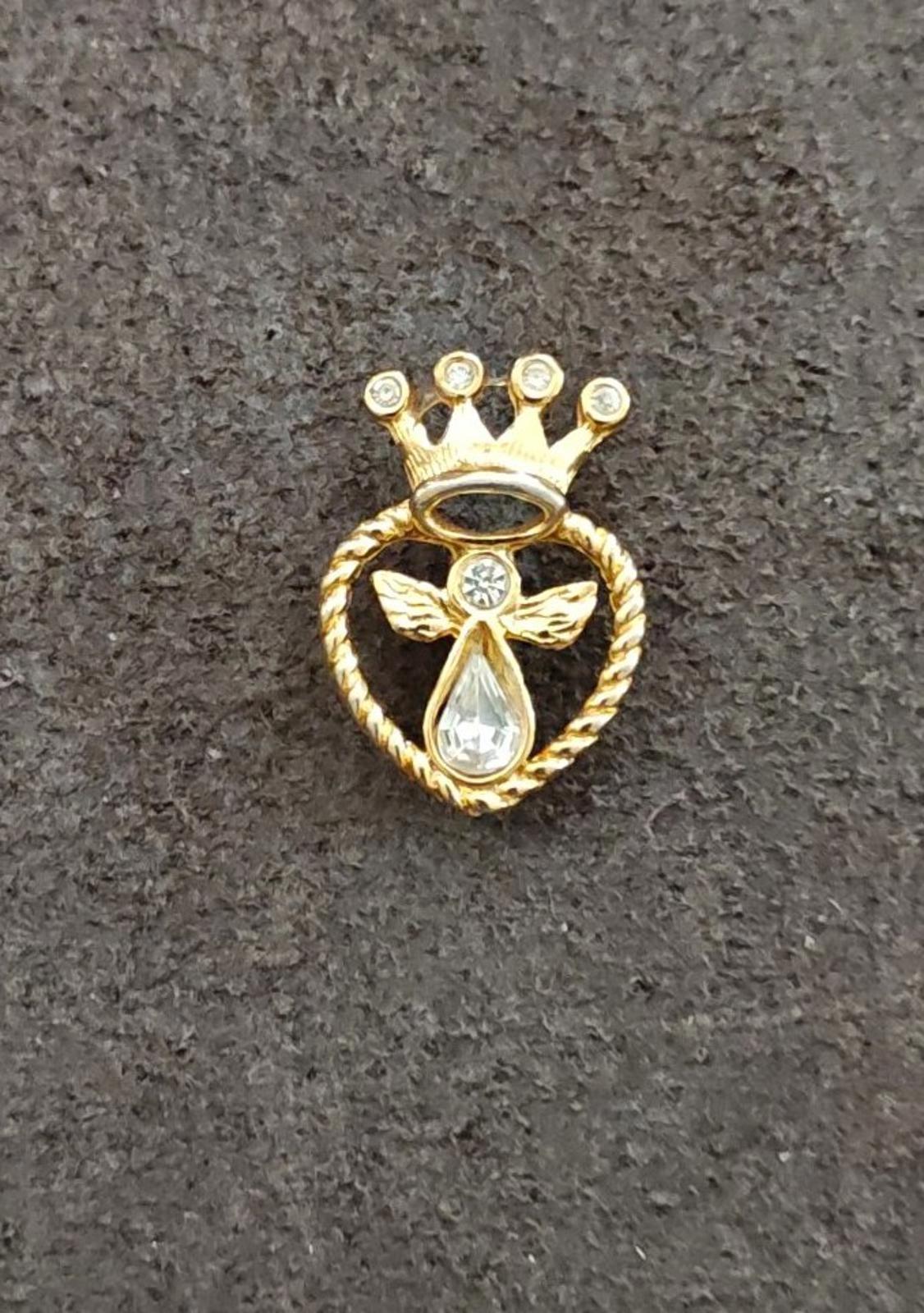 1997 Signed IMO "Angel Heart Crown" Gold Tone With Rhinestones Pin