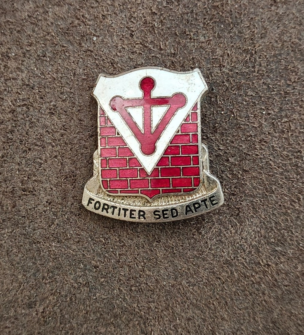 1930s/40s WWII US ARMY 820th Engineer Battalion Silver Tone Pin