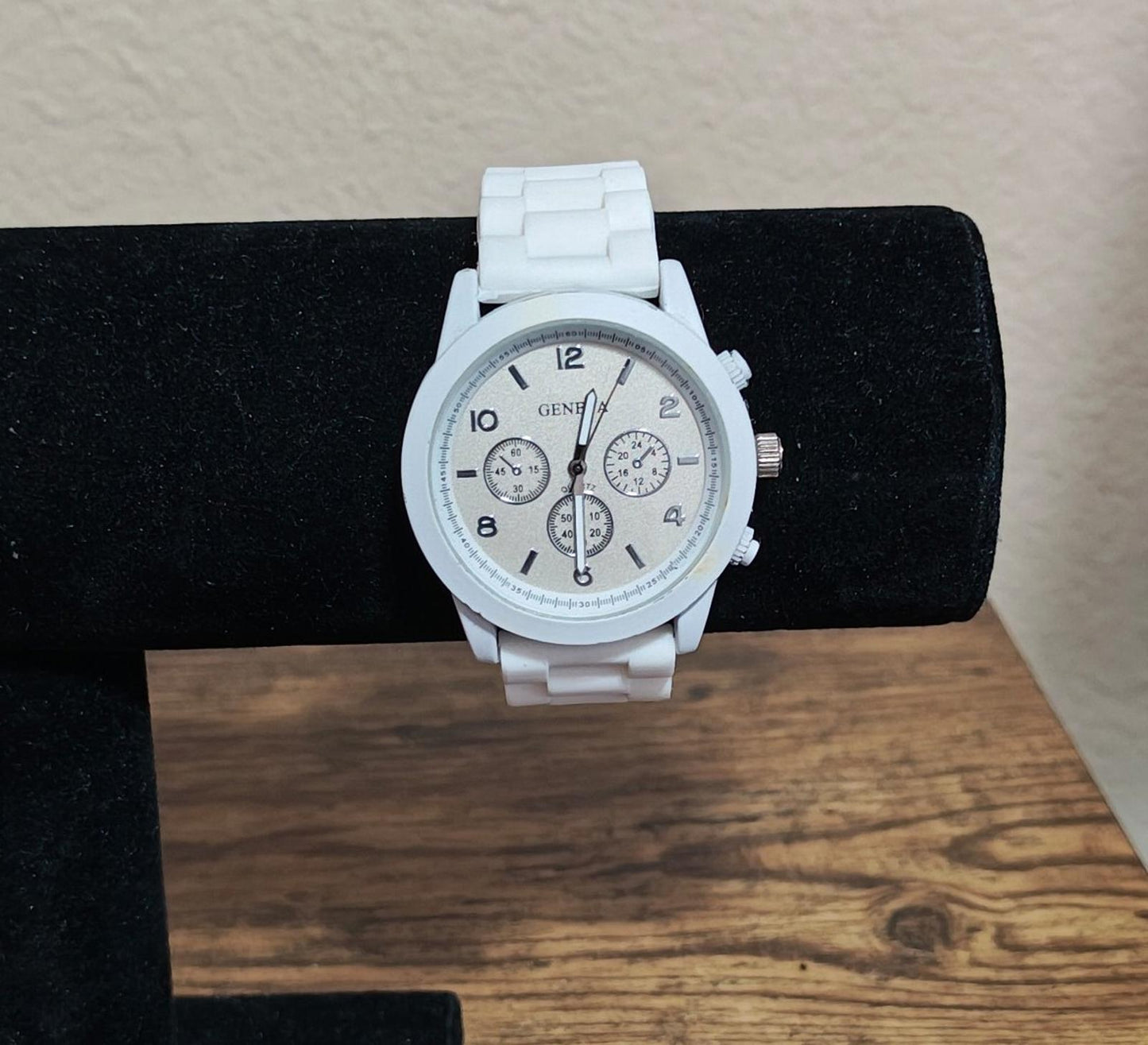 Geneva Beige Dial White Rim Silicone Band Women's Quartz Watch