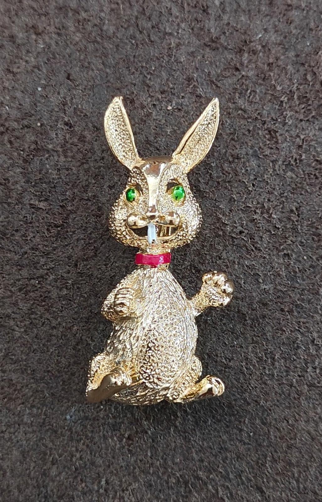1960s Gerry's Gold Tone Bunny Rabbit Brooch Pin
