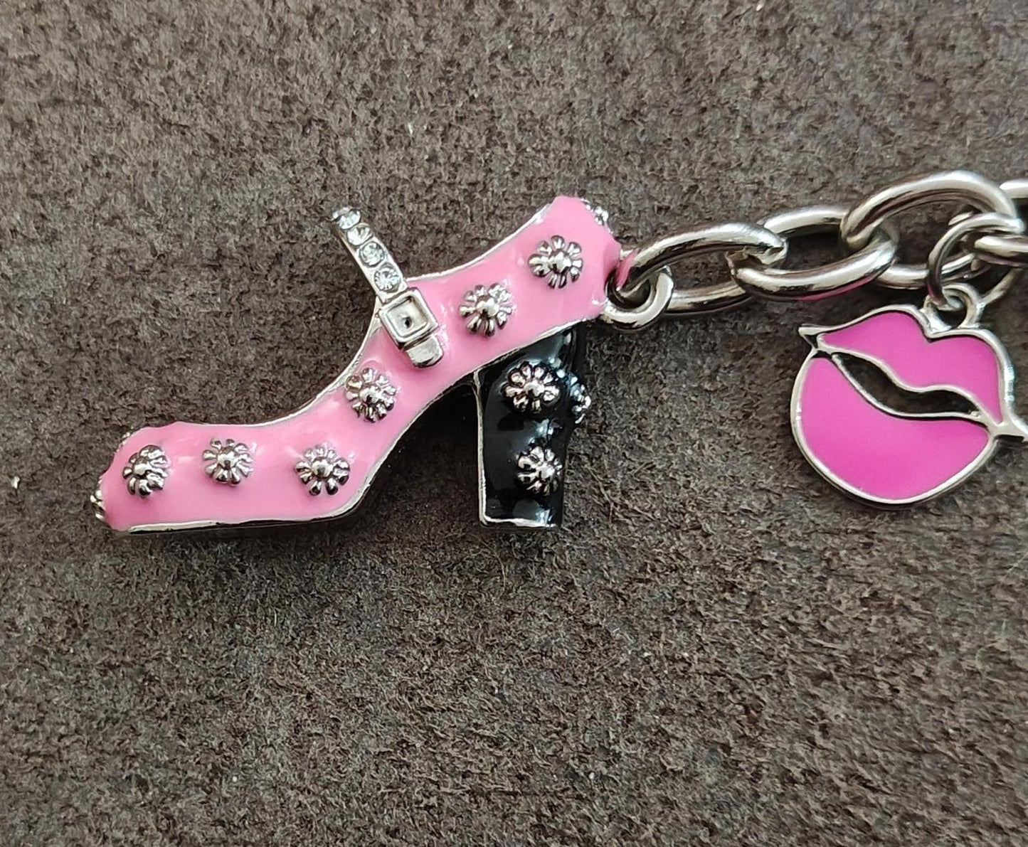 Las Vegas Girls Night Out High Heels Souvenir Dangle Charms Bling  Keychain