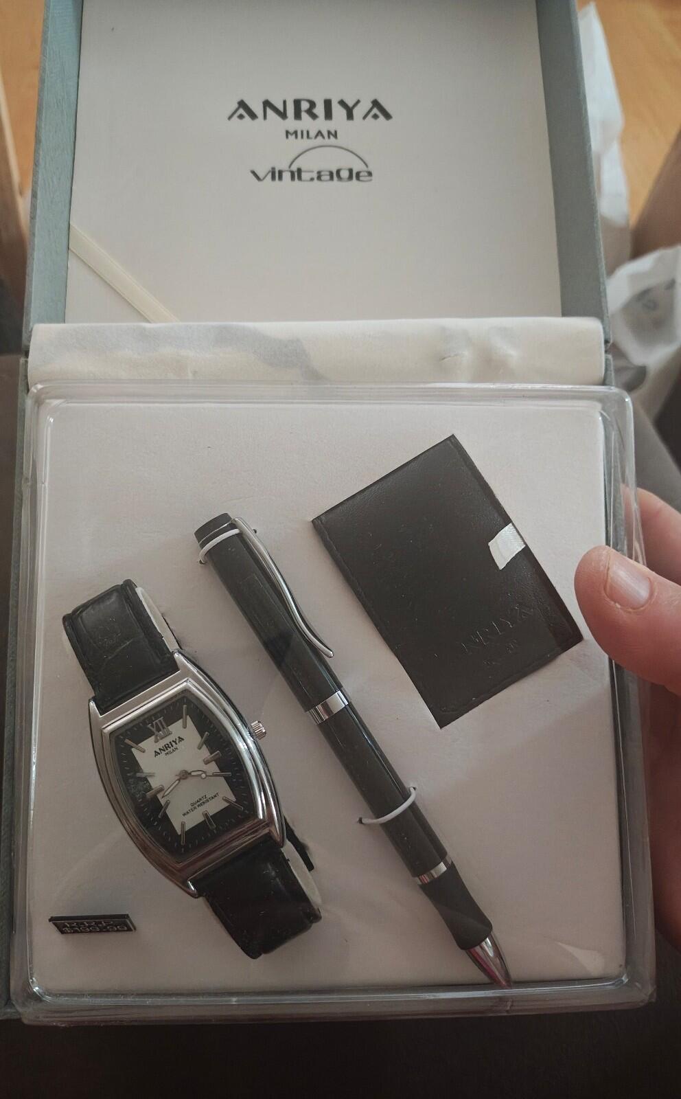 1990s Anriya Milan Men's Gift Set-Rectangular Watch, Pen, Cardholder NOS