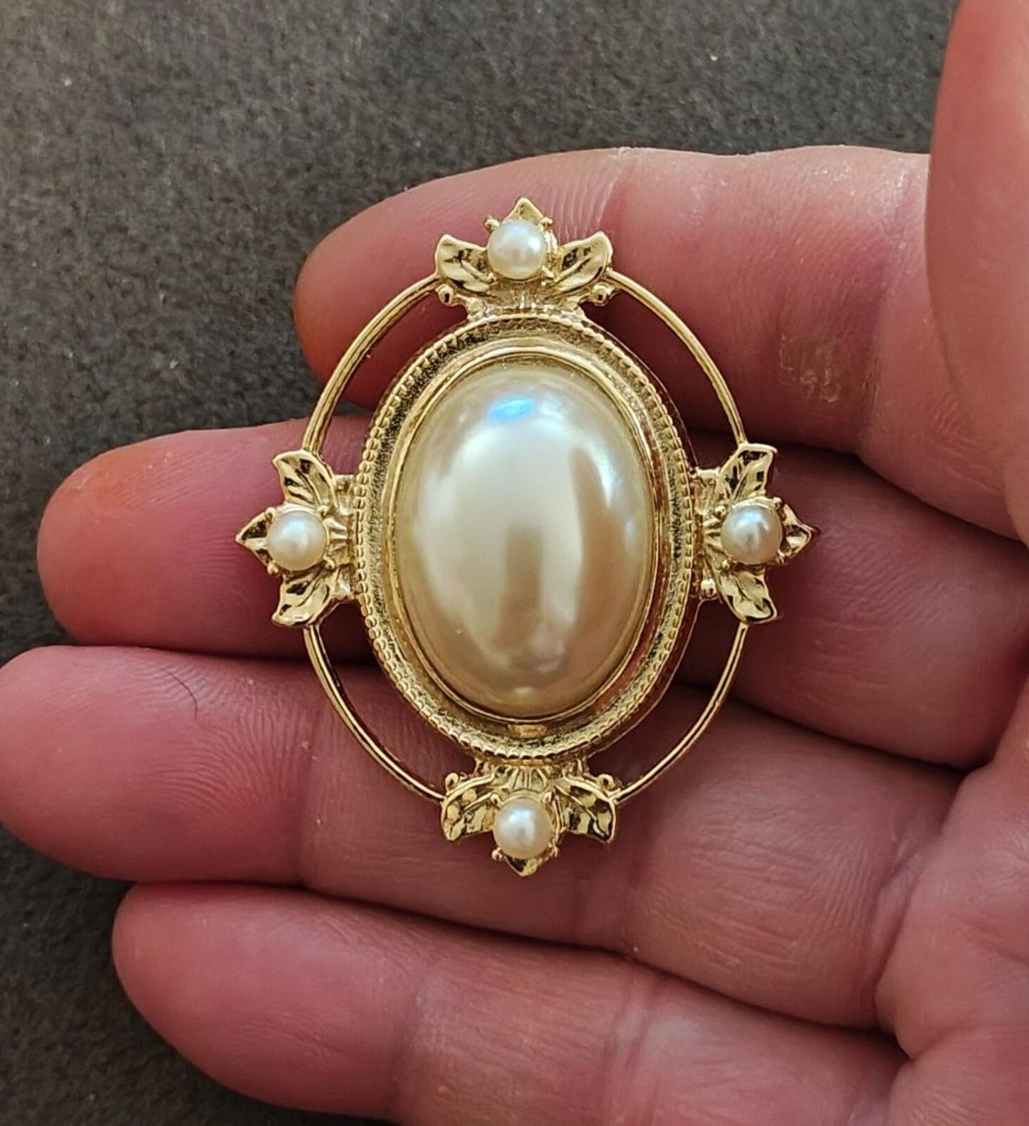 1970/80s Victorian Style Gold Tone Brooch With An Oval Faux Mabe Pearl Cabochon