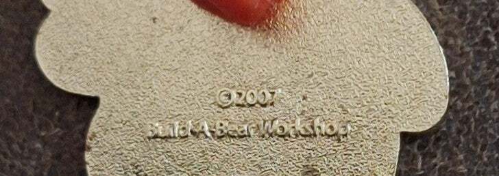 2007 Build - A - Bear Lapel Pin