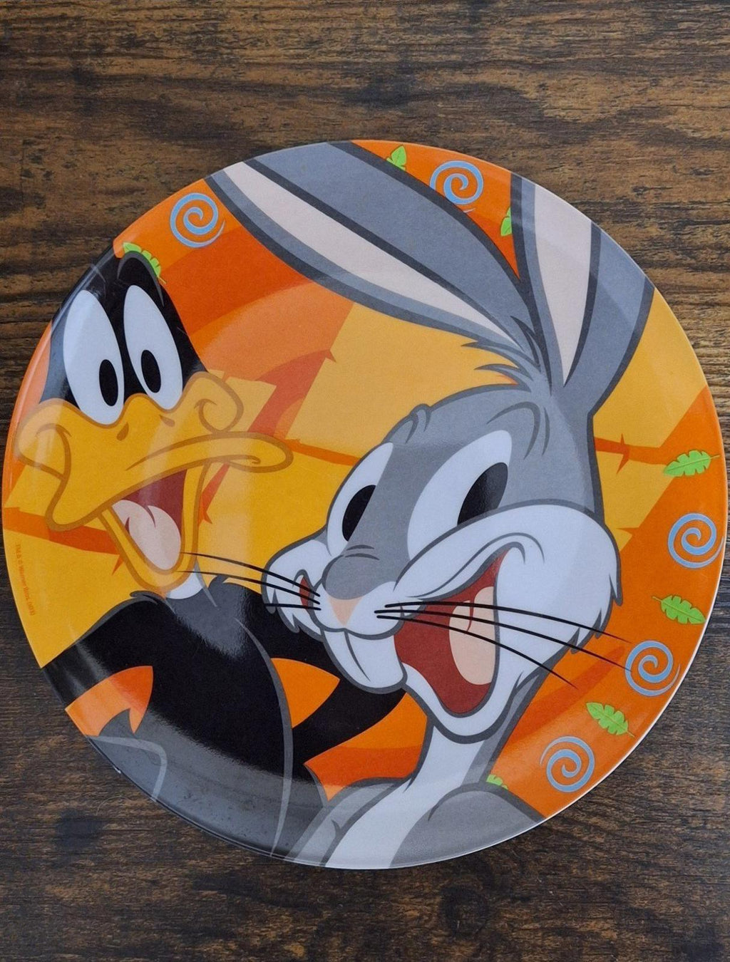 Cute & Colorful Looney Tunes Bugs Bunny & Daffy Duck Collectible Plastic Plate.